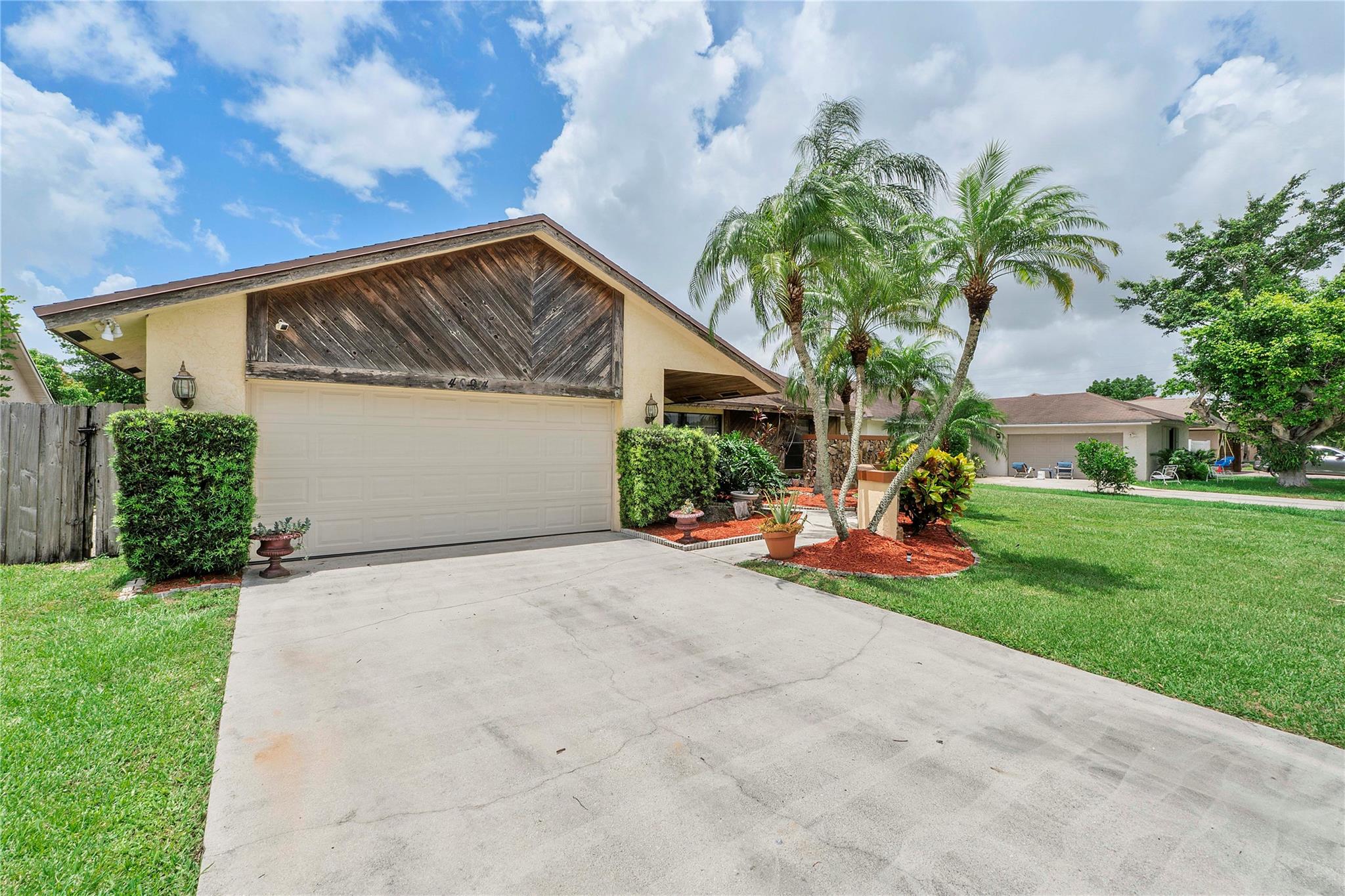 4094 NW 1st Pl