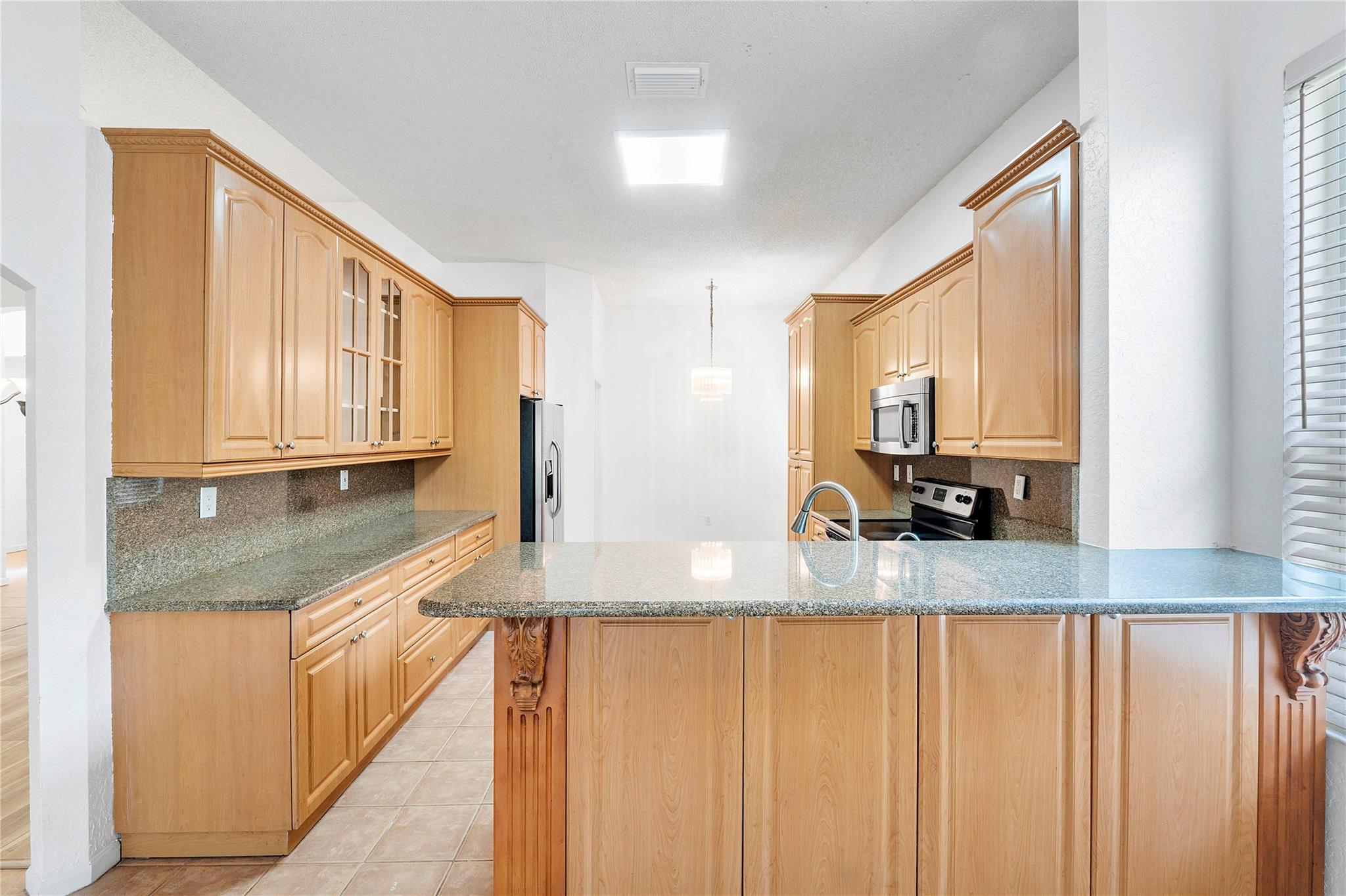4863 NW 54th Ave