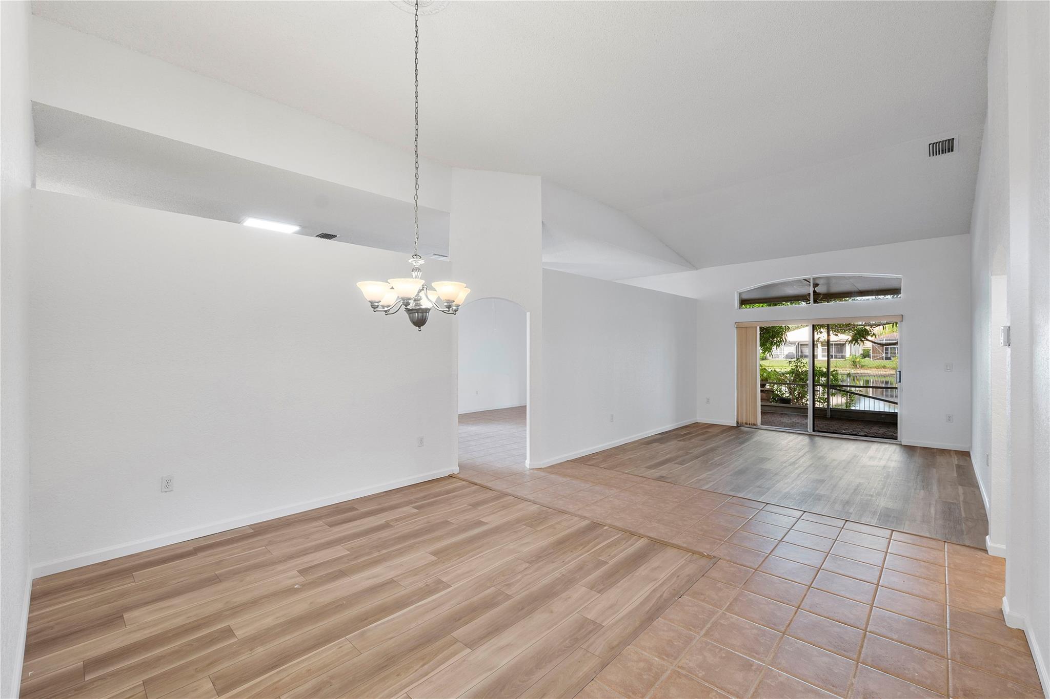 4863 NW 54th Ave