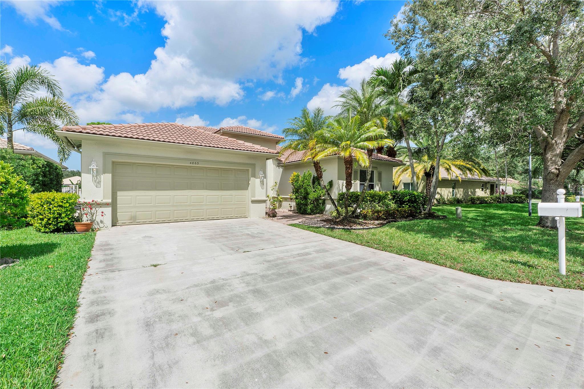 4863 NW 54th Ave