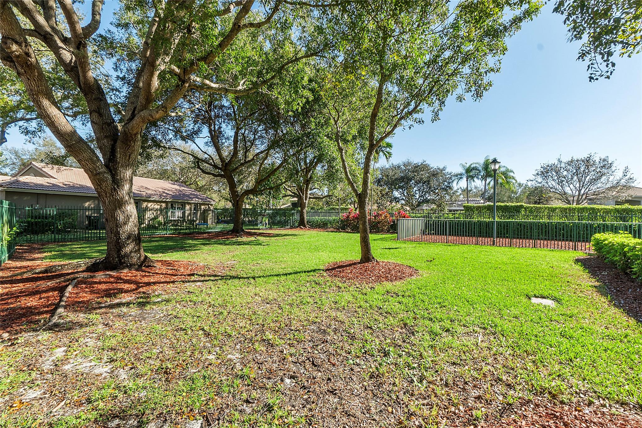 4863 NW 54th Ave