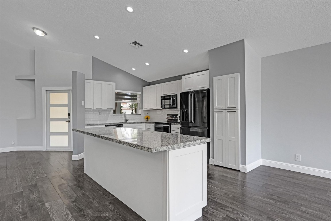 5056 NW 95th Dr
