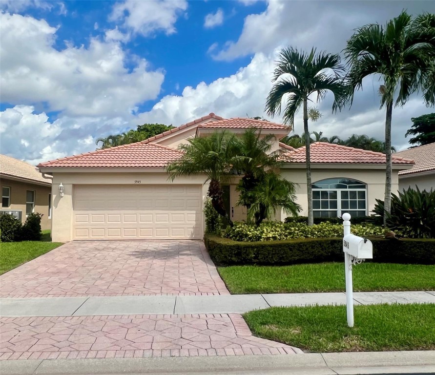 5945 Royal Isles Blvd