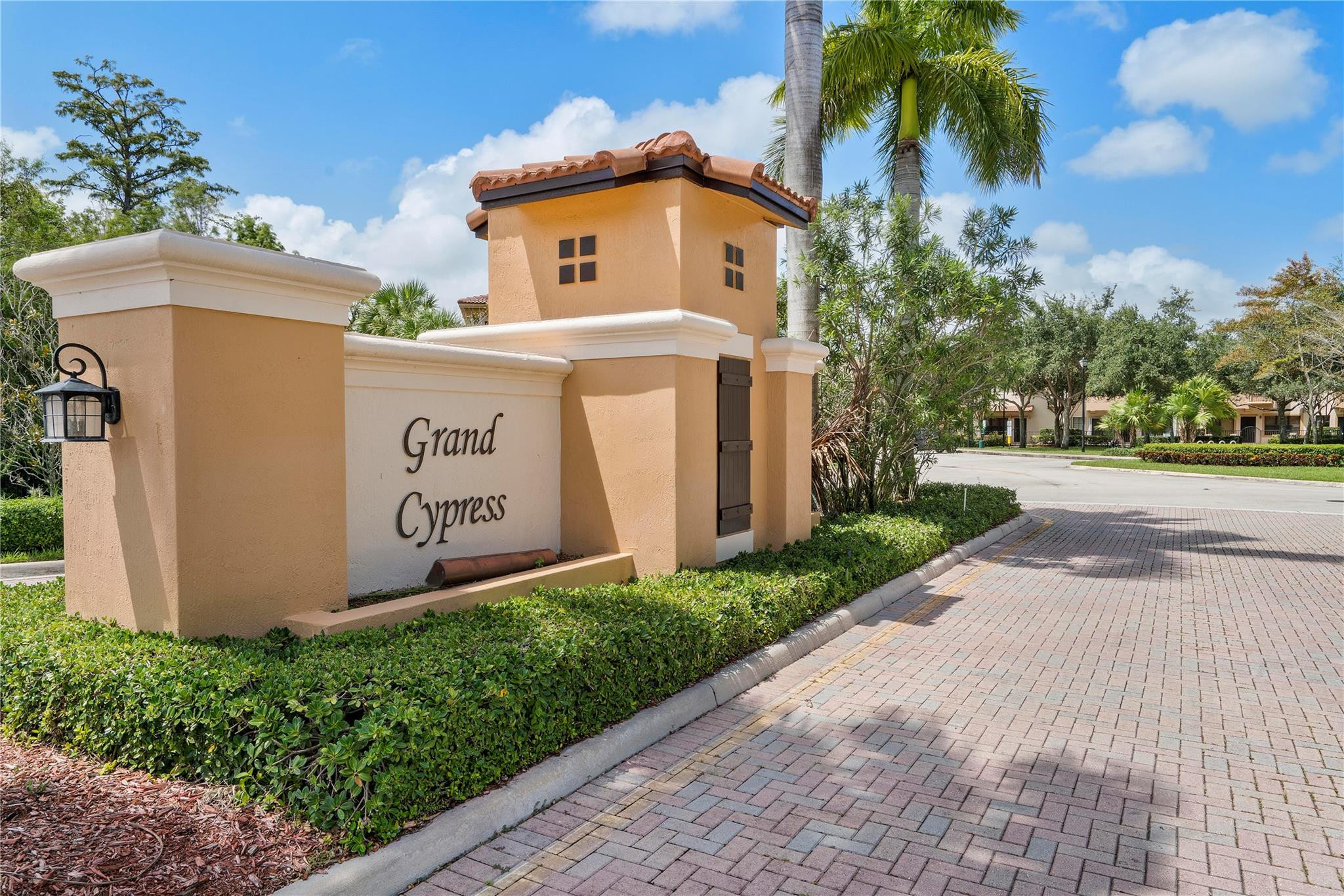 6140 Grand Cypress Circle, Coconut Creek