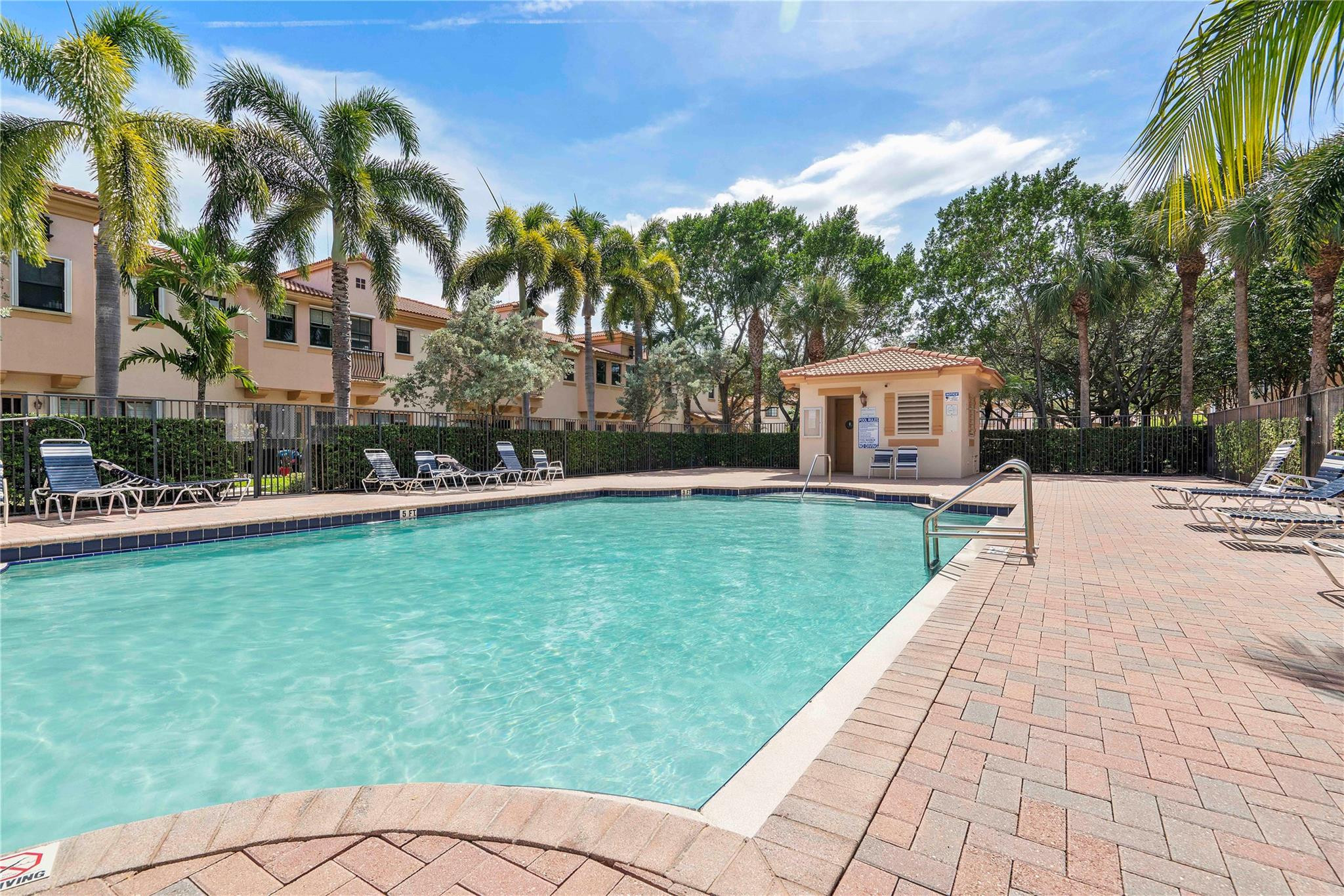 6140 Grand Cypress Circle, Coconut Creek