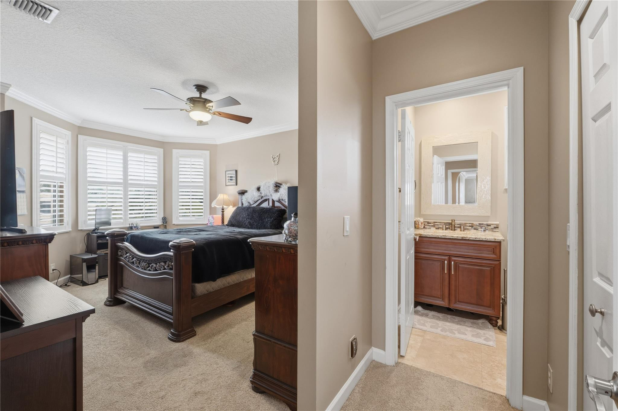 5053 NW 125th Avenue