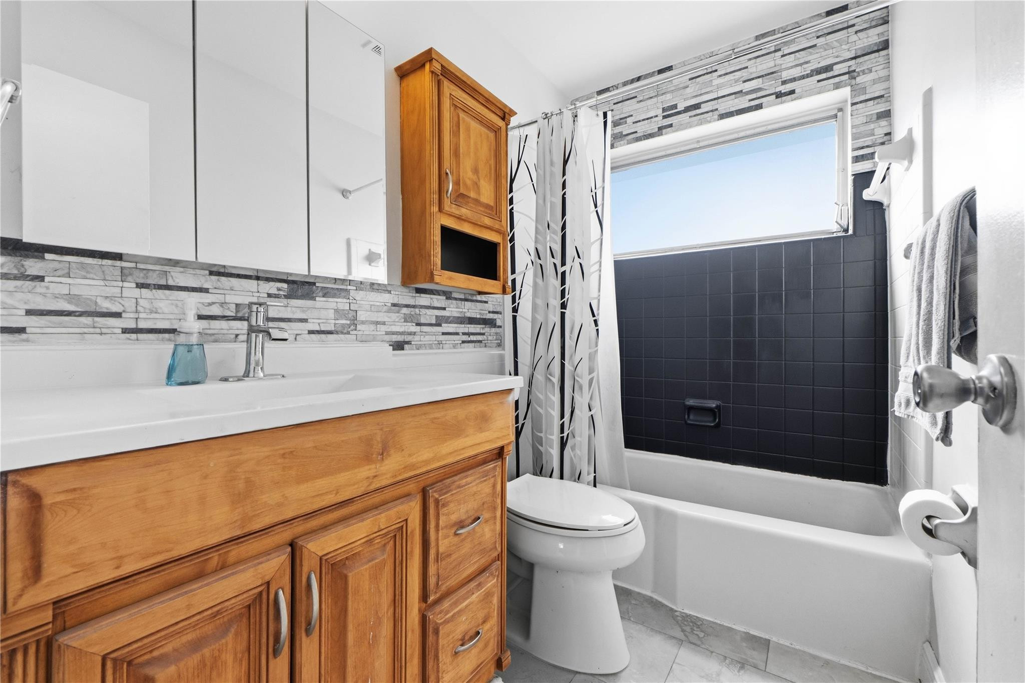 4560 NW 17th Terrace