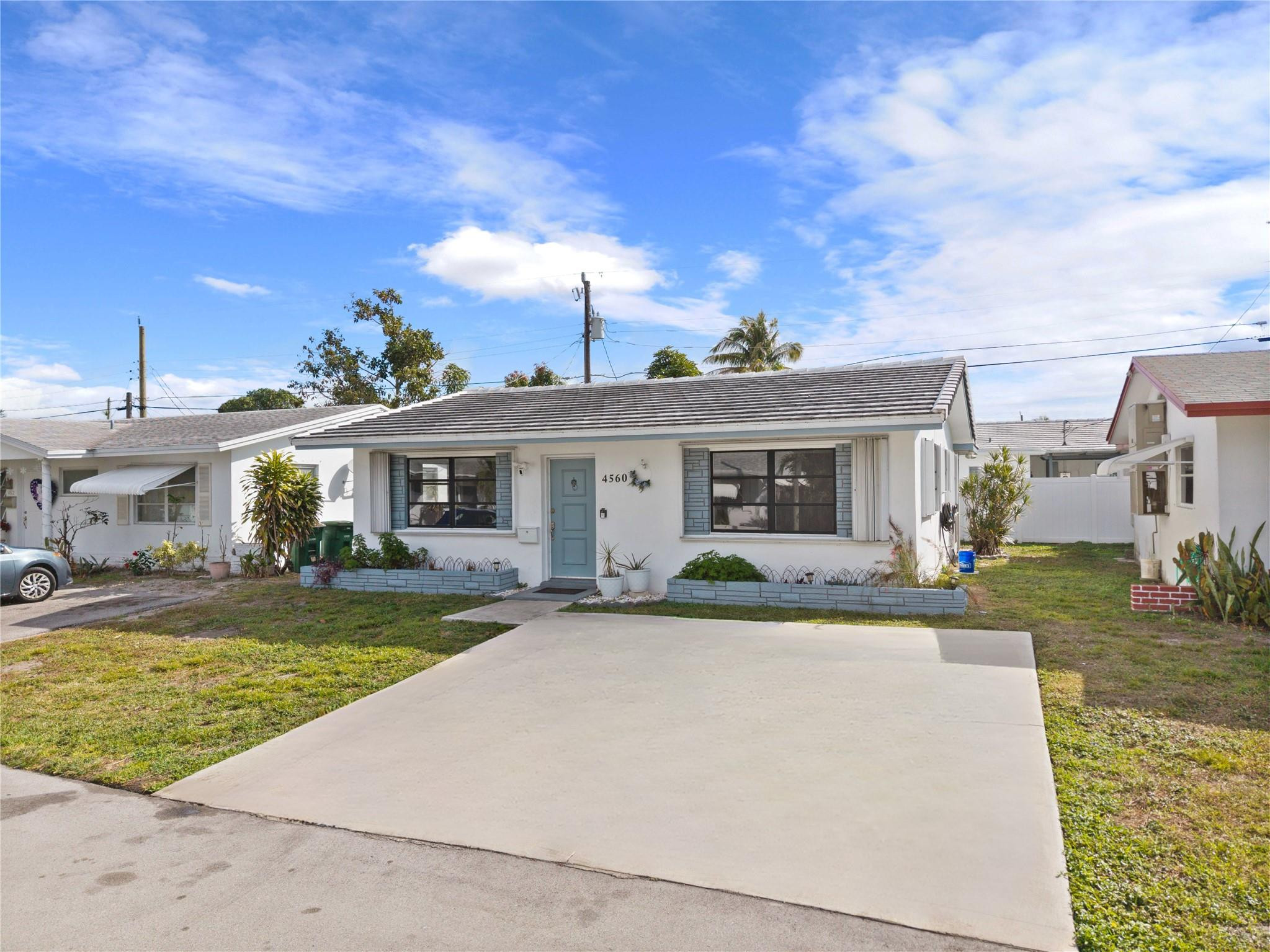 4560 NW 17th Terrace