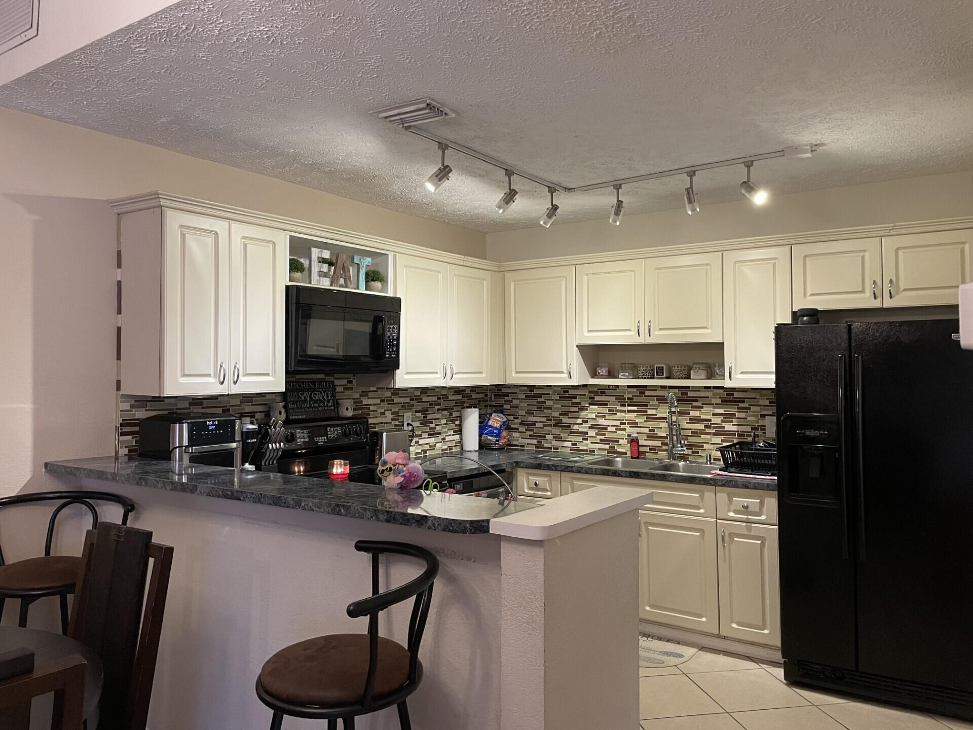 4782 Sunny Palms Circle D