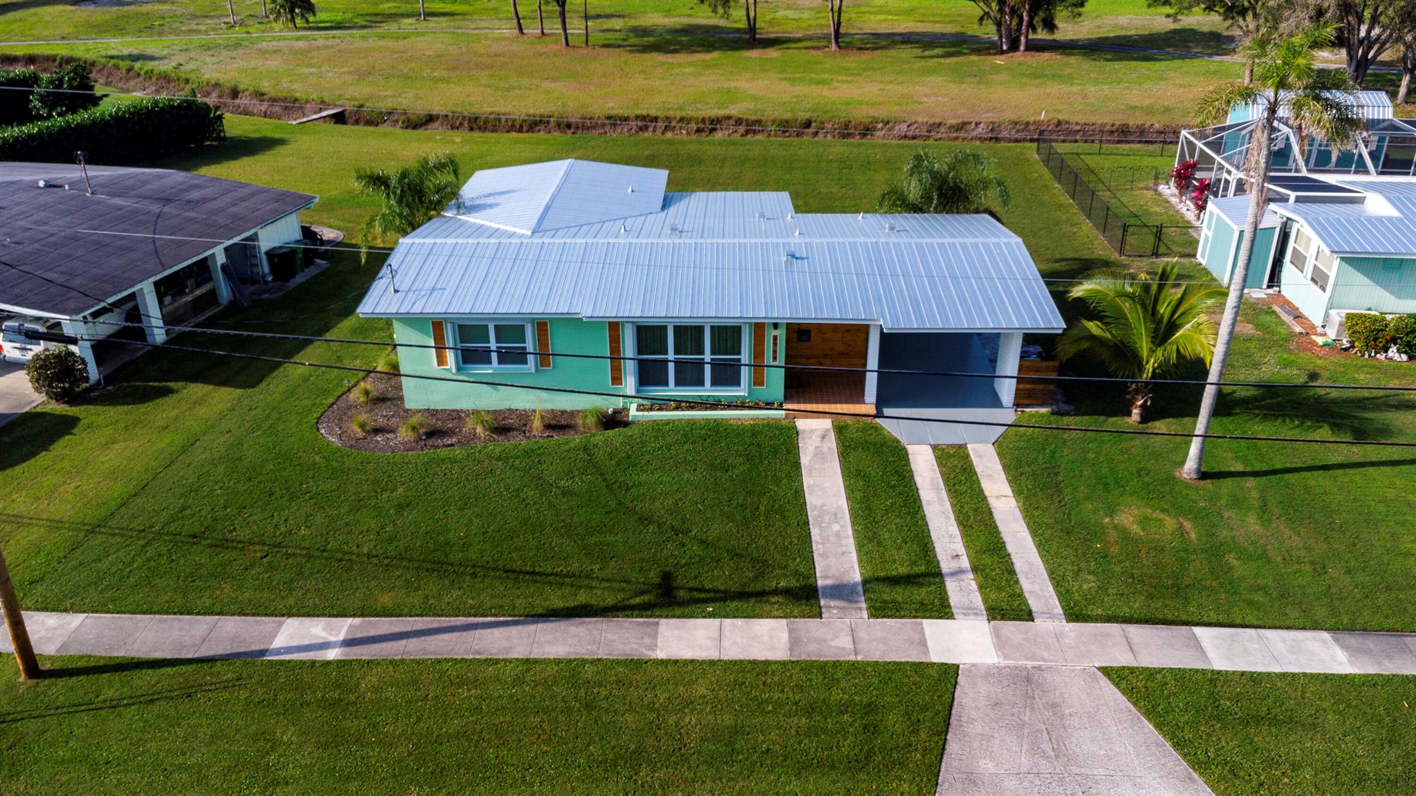 2964 SE Treasure Island Road