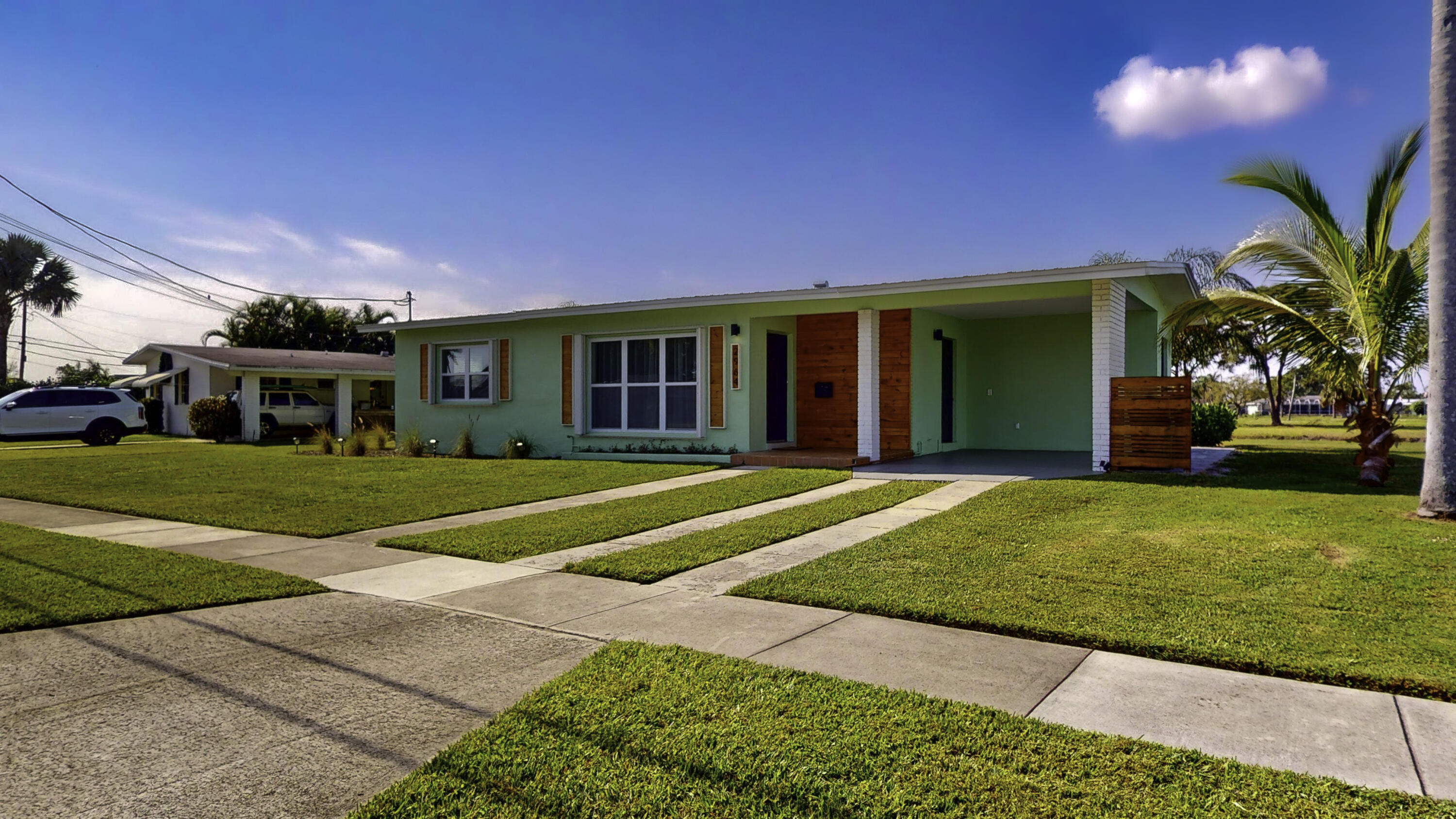 2964 SE Treasure Island Road