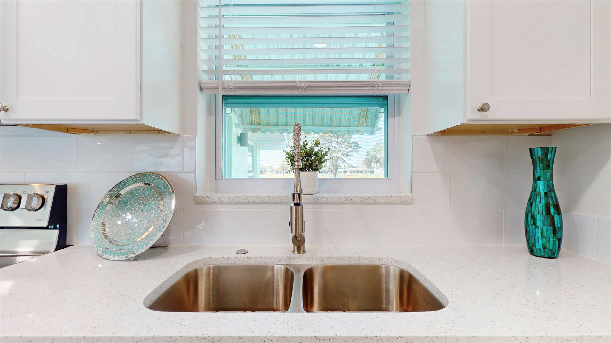 2964 SE Treasure Island Road