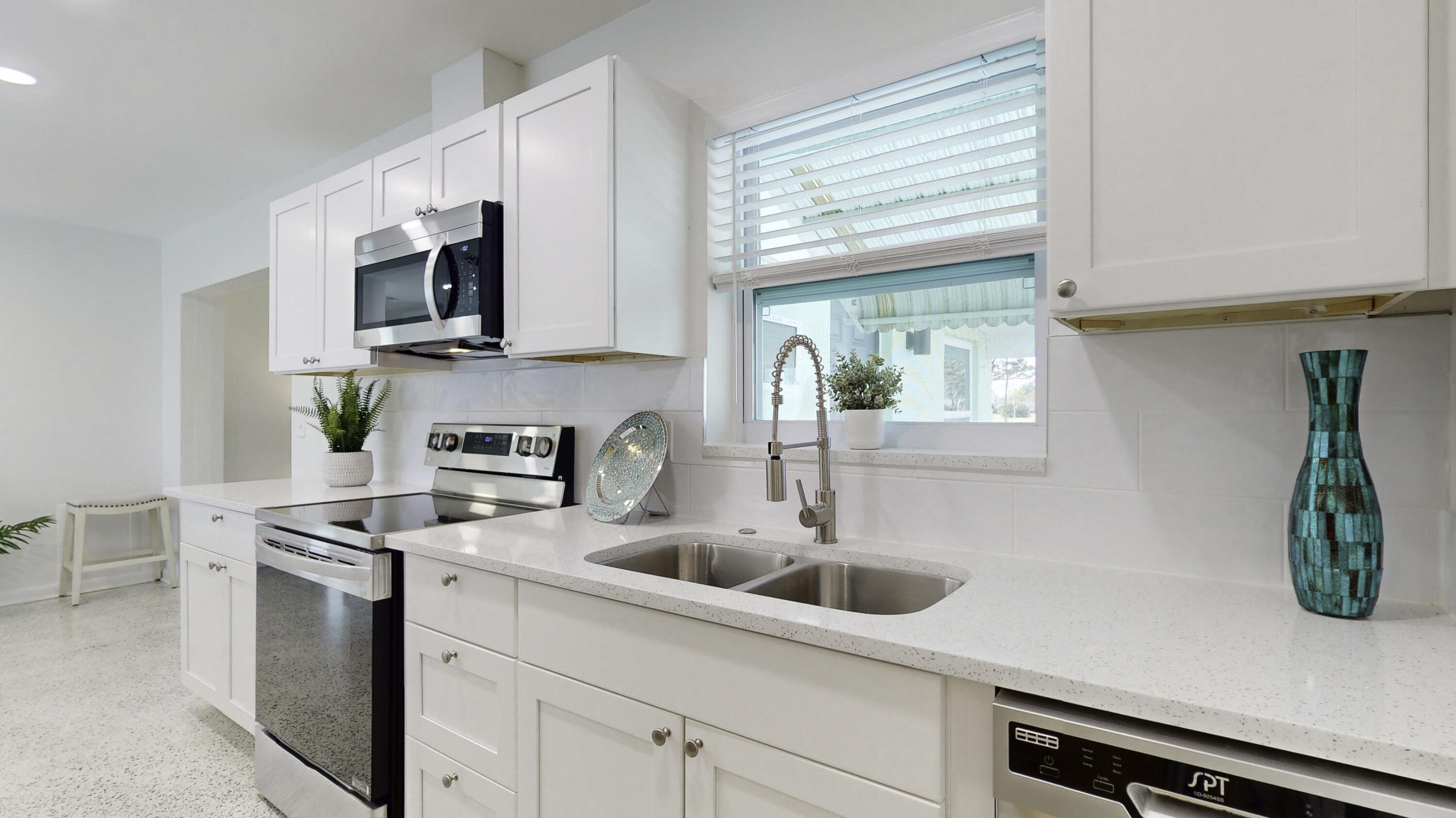 2964 SE Treasure Island Road