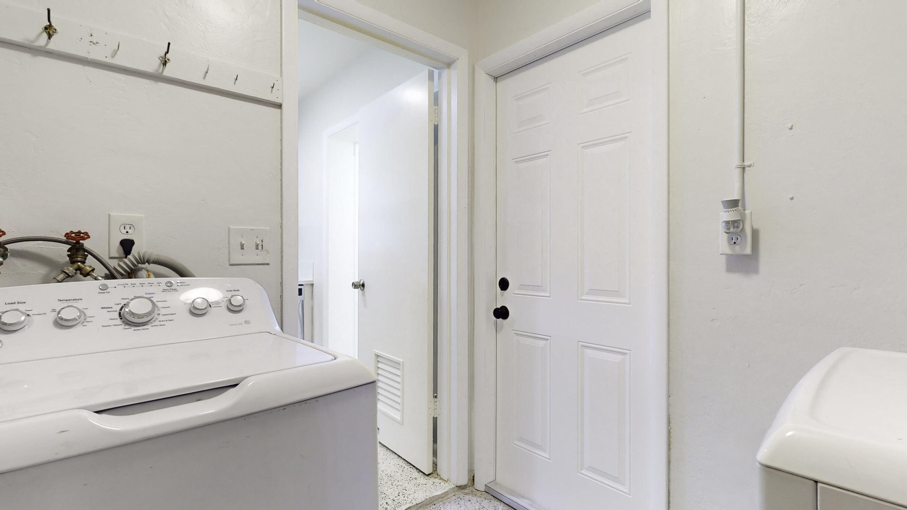 2964 SE Treasure Island Road