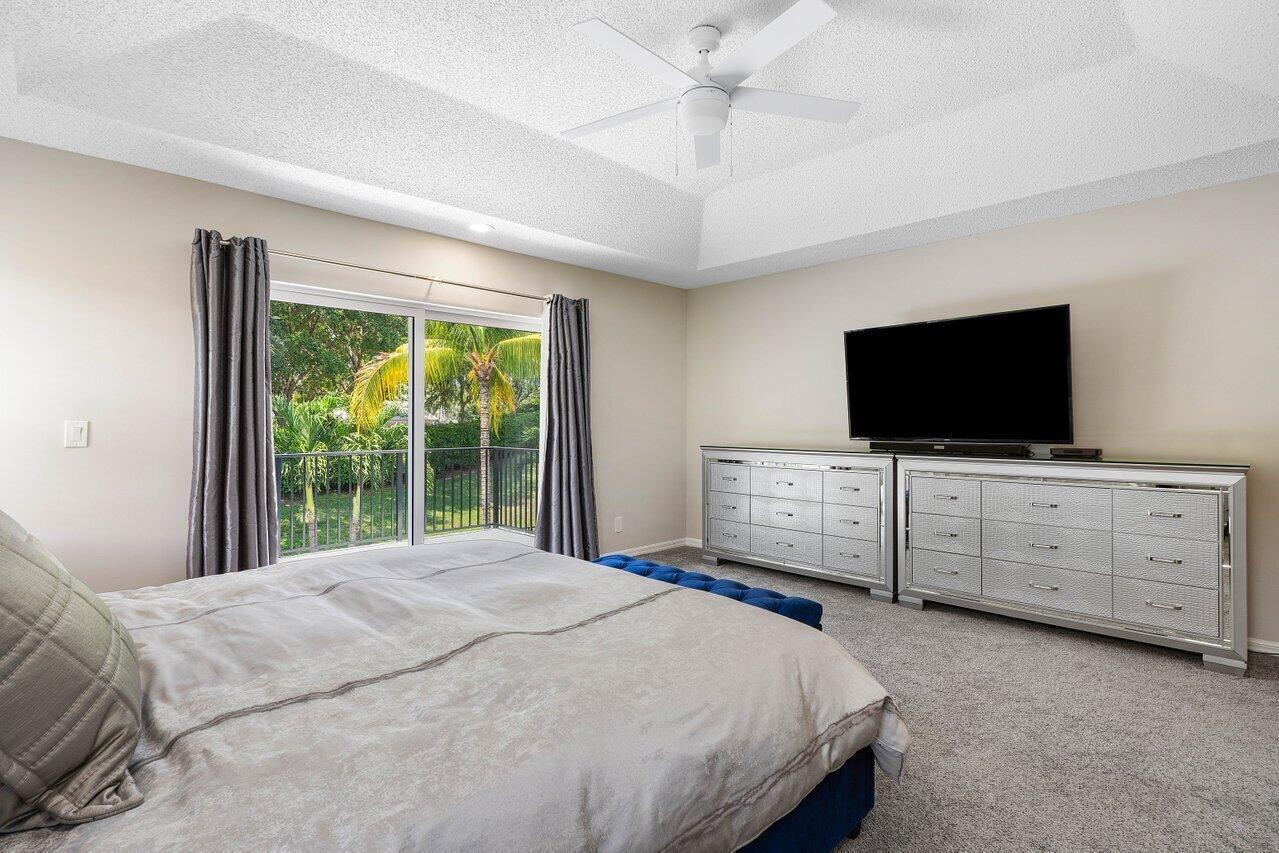 19959 Dinner Key Drive