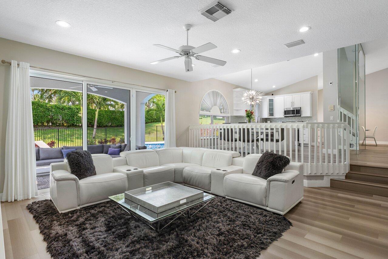 19959 Dinner Key Drive