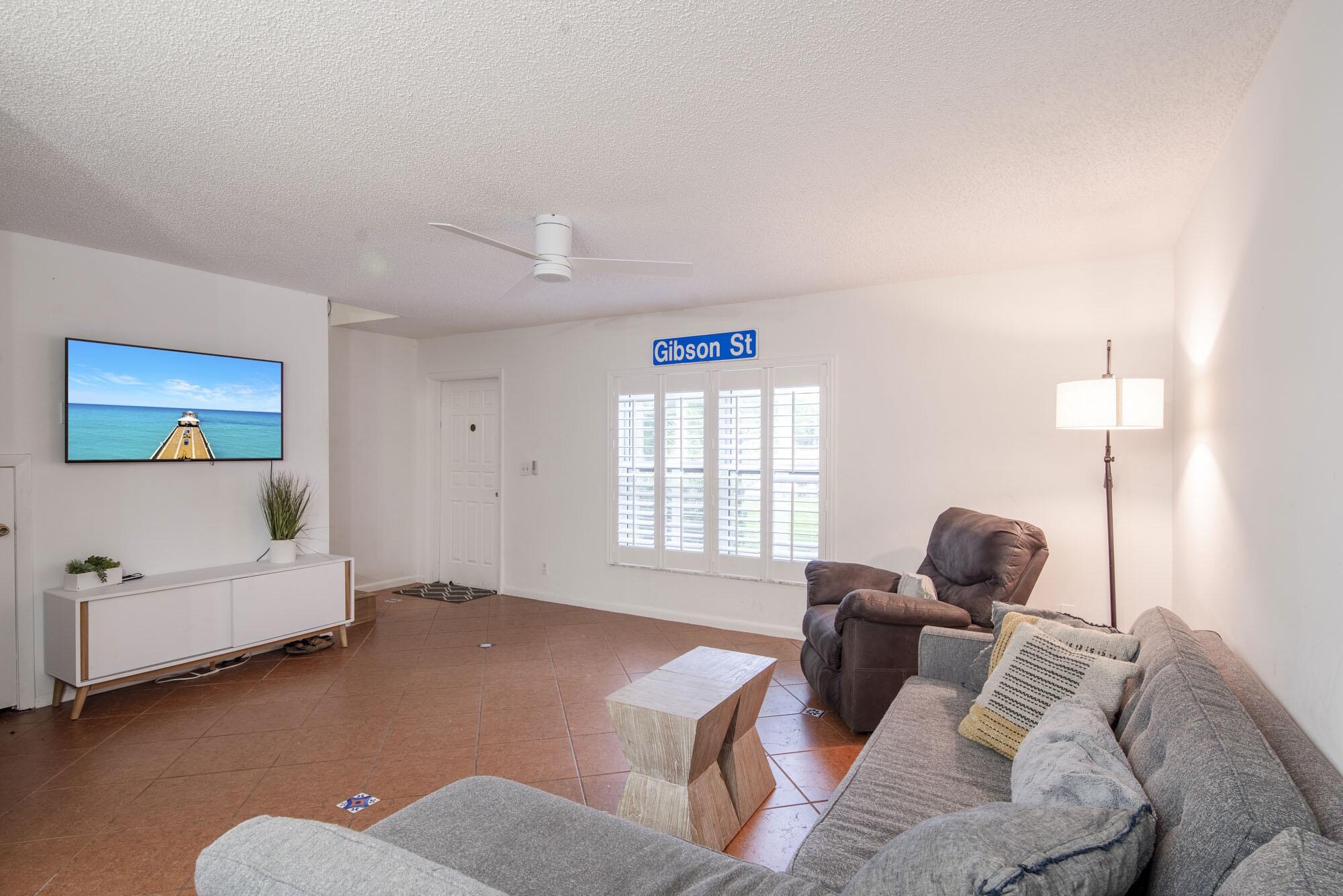 1845 NW 4th Avenue 19