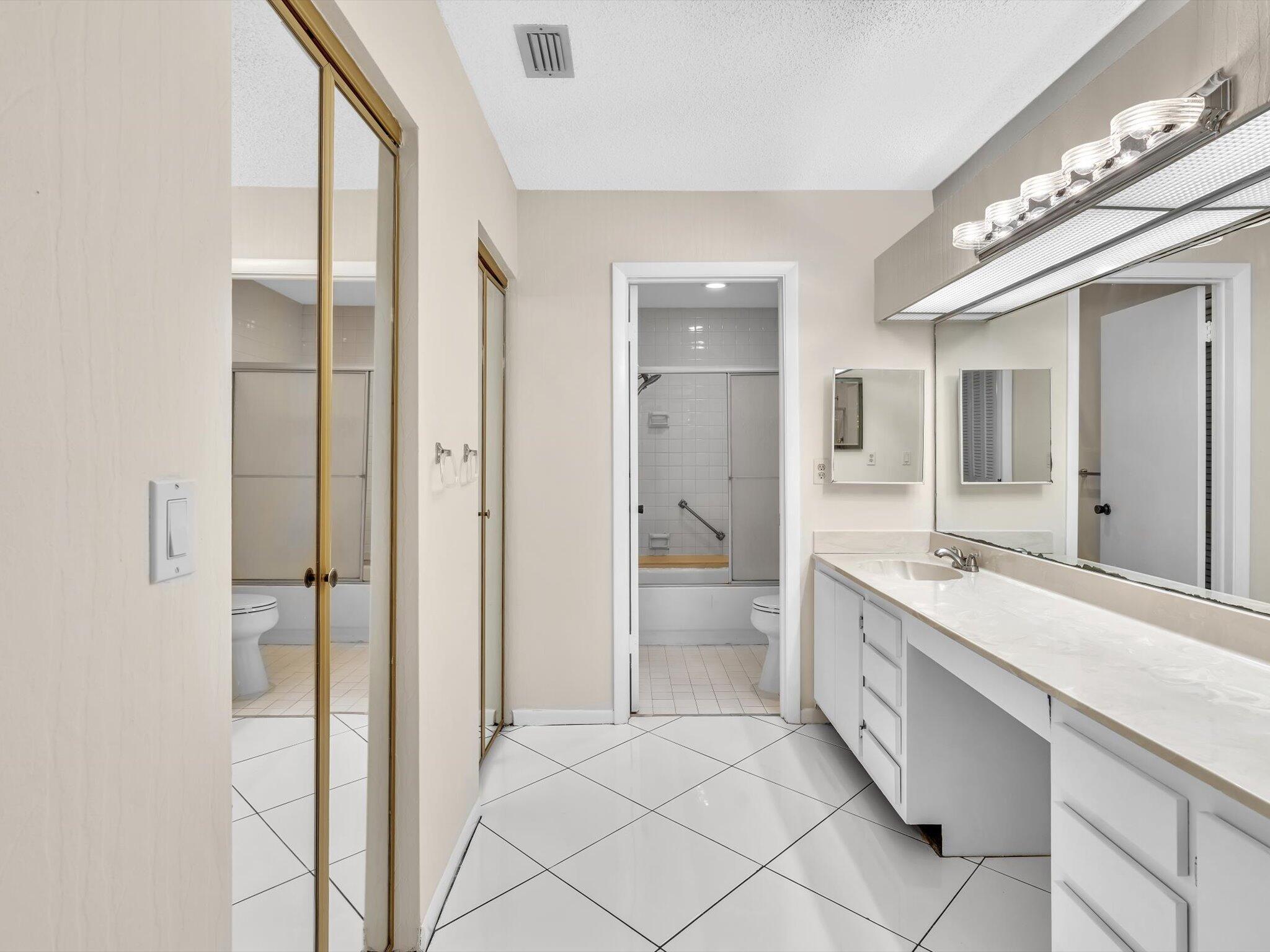 13669 Date Palm Court D