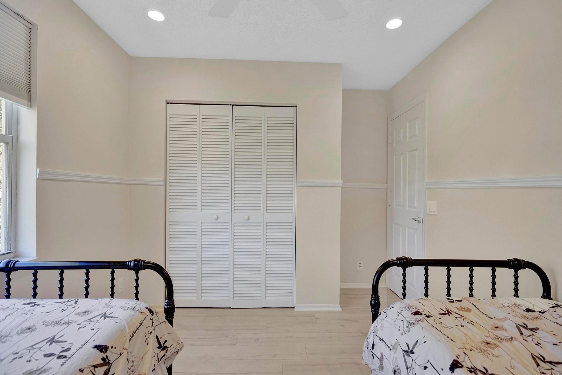 8001 NW 66th Terrace