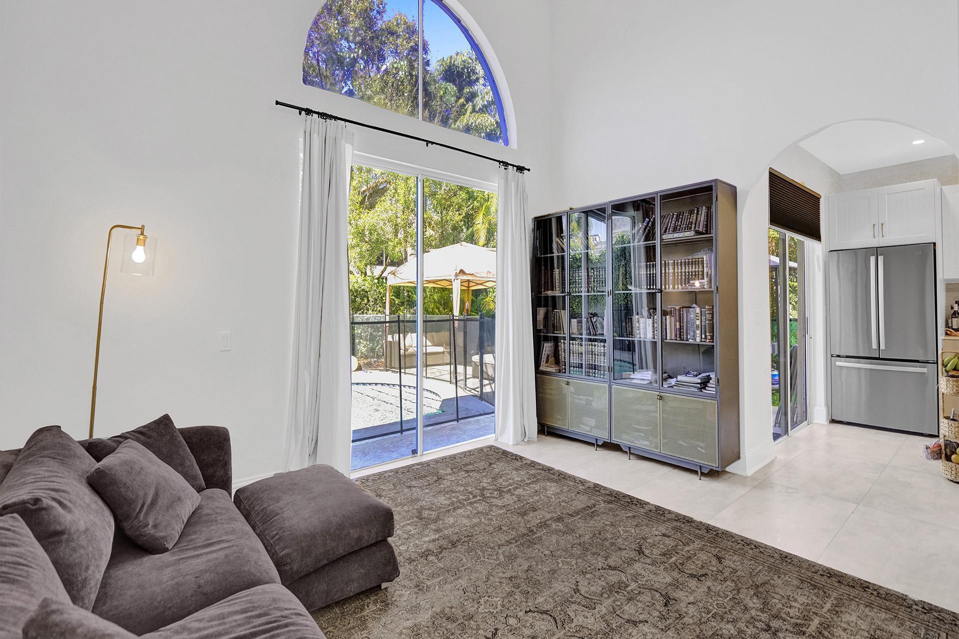 8001 NW 66th Terrace