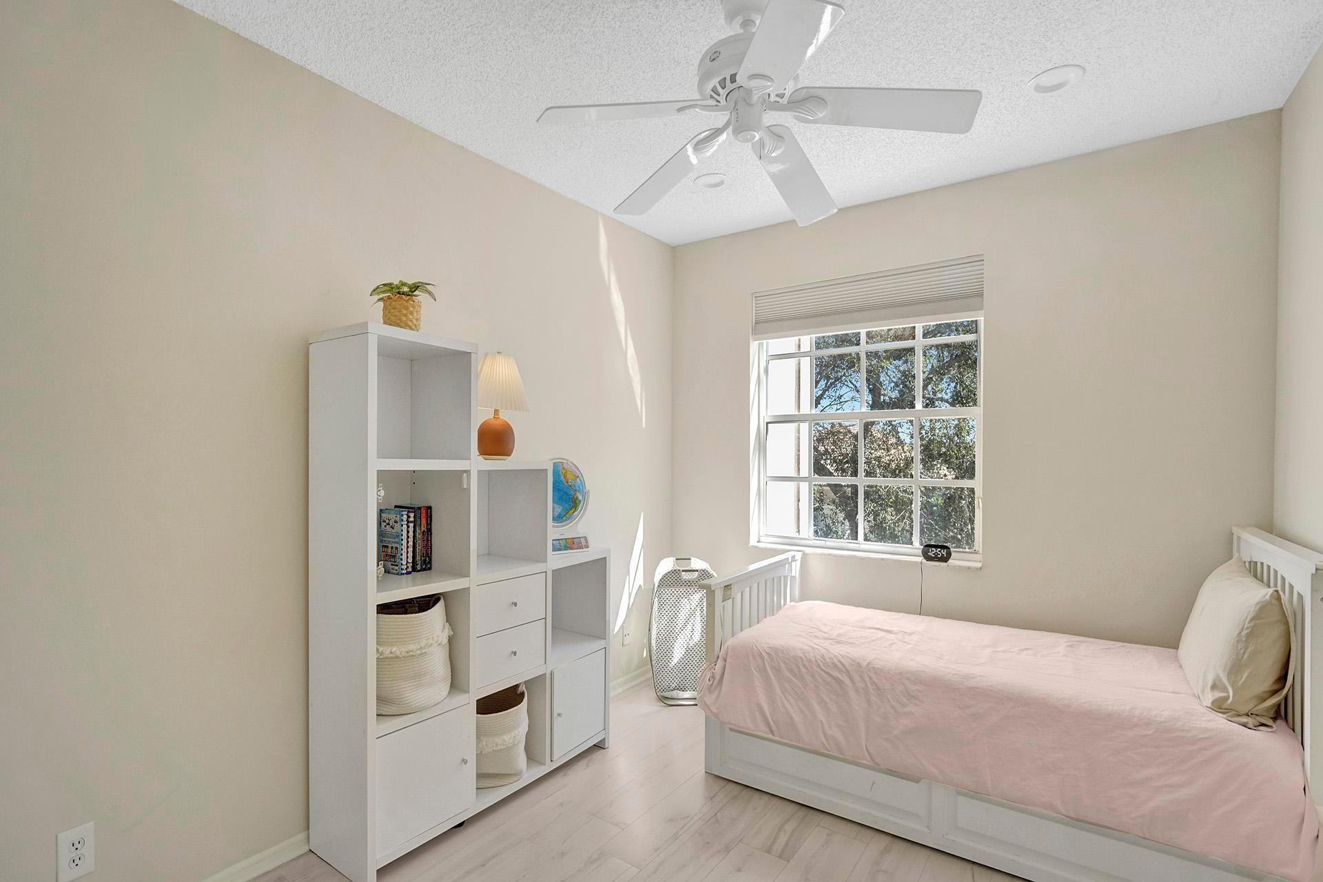 8001 NW 66th Terrace