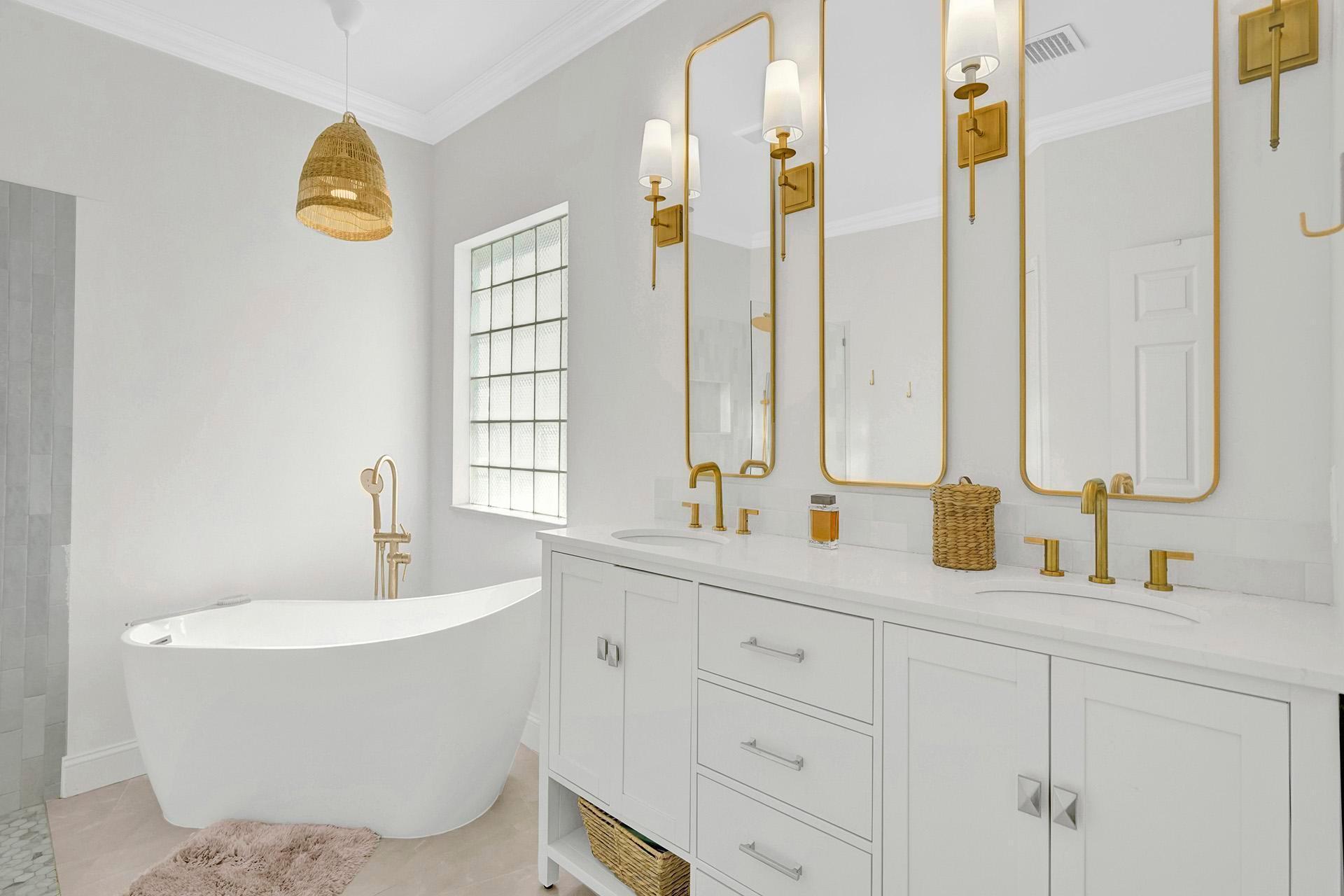 8001 NW 66th Terrace