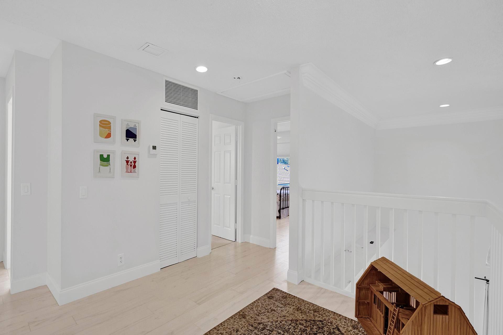 8001 NW 66th Terrace