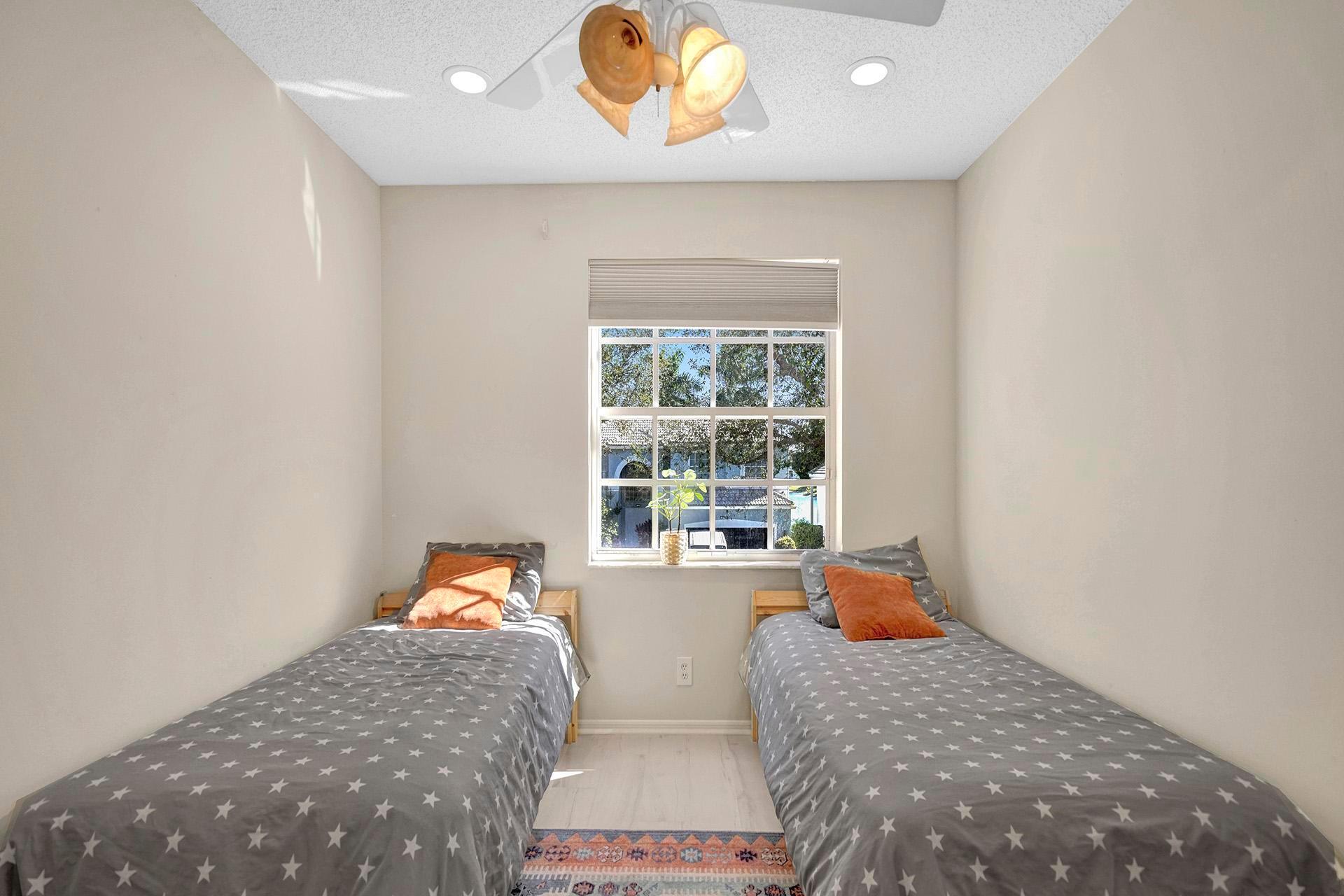 8001 NW 66th Terrace