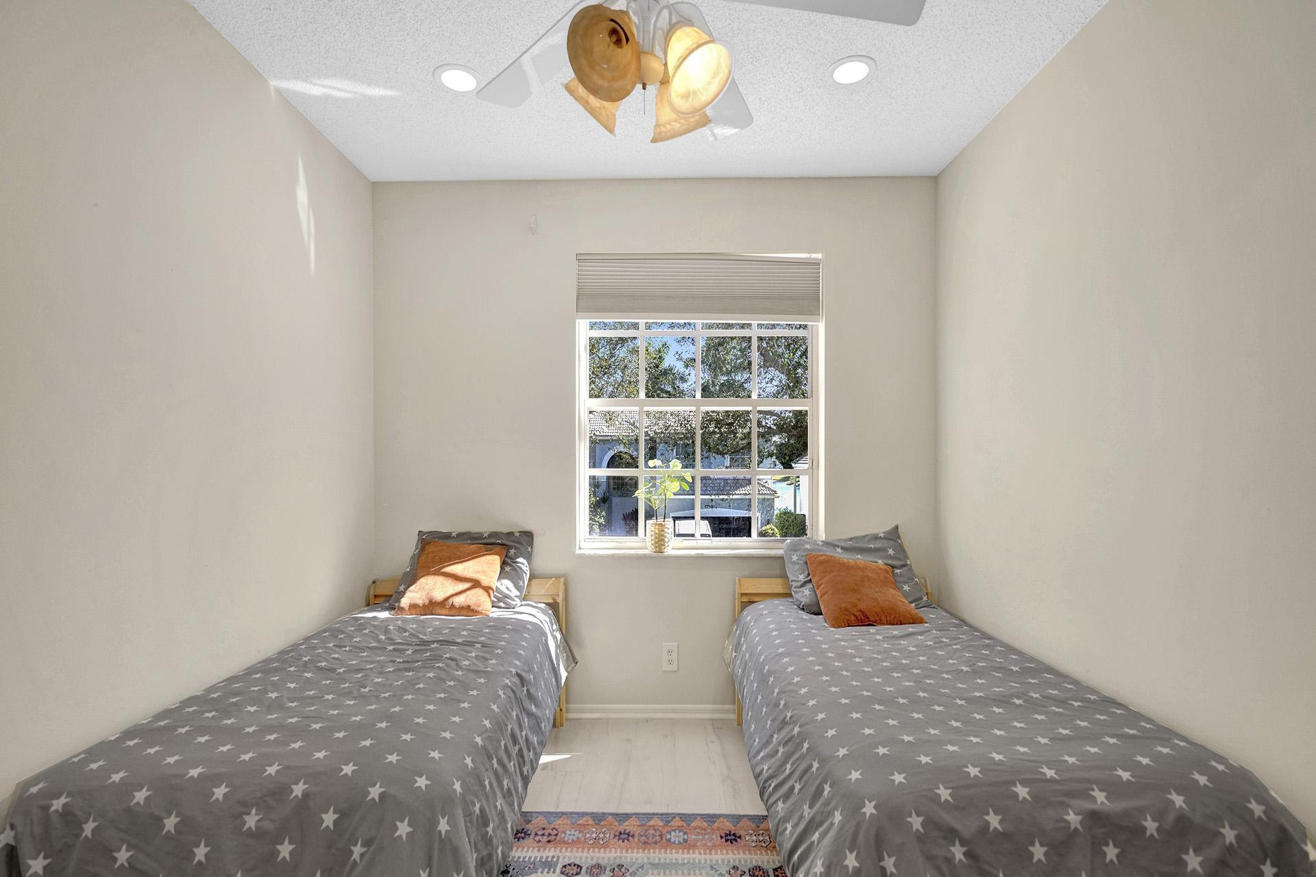 8001 NW 66th Terrace