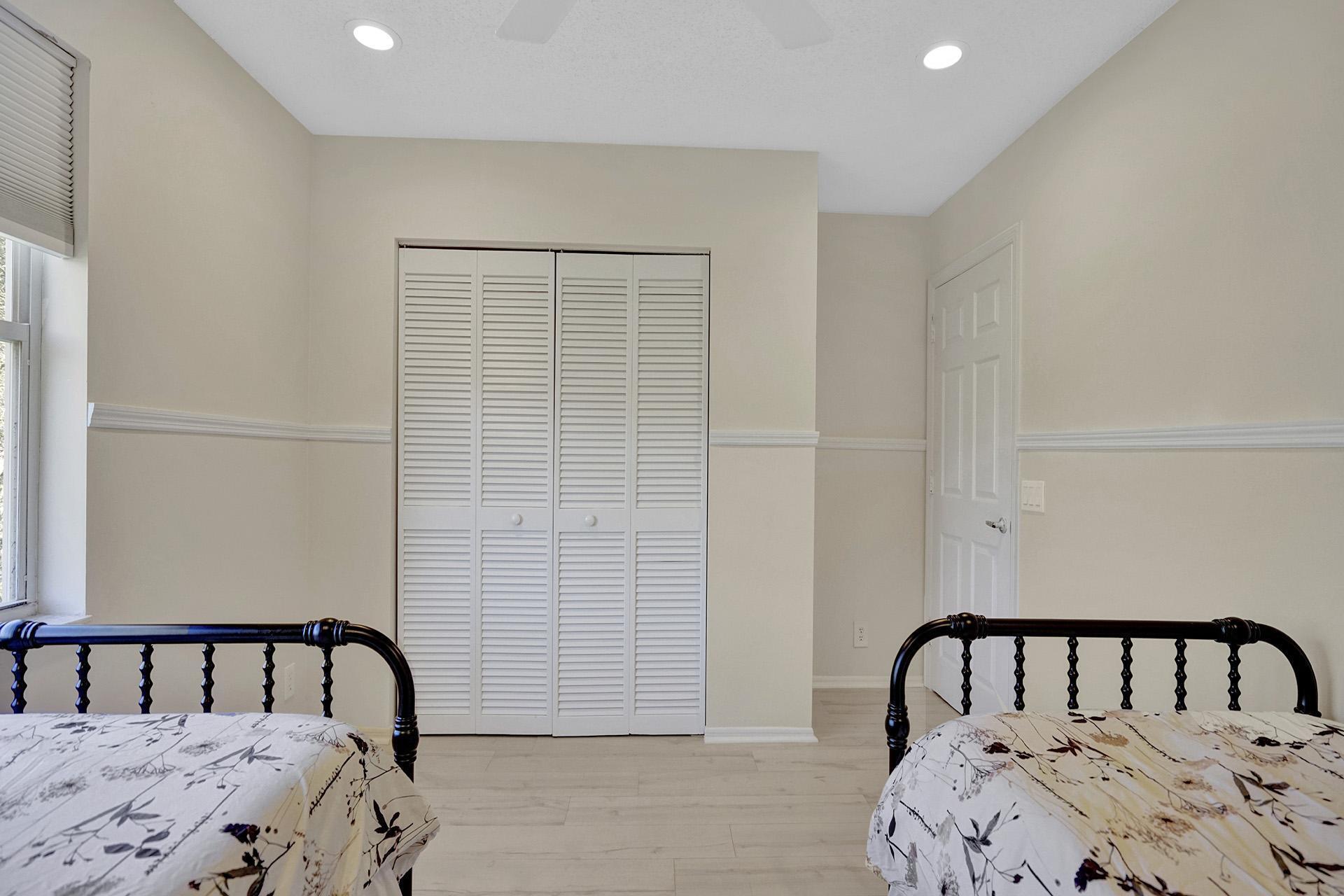 8001 NW 66th Terrace