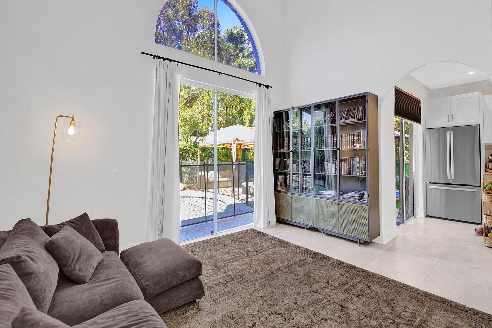 8001 NW 66th Terrace