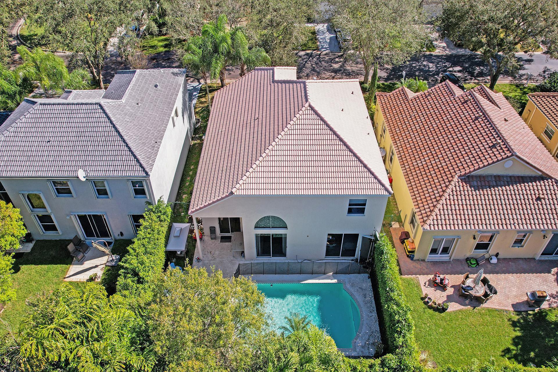 8001 NW 66th Terrace