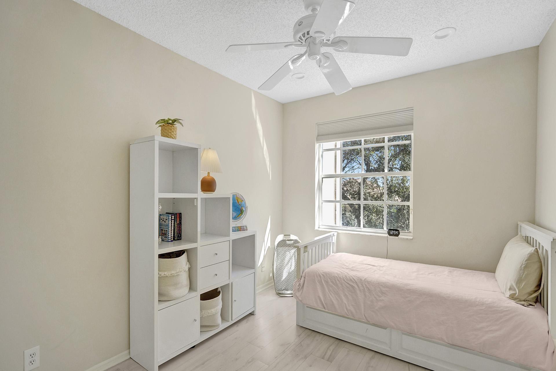 8001 NW 66th Terrace