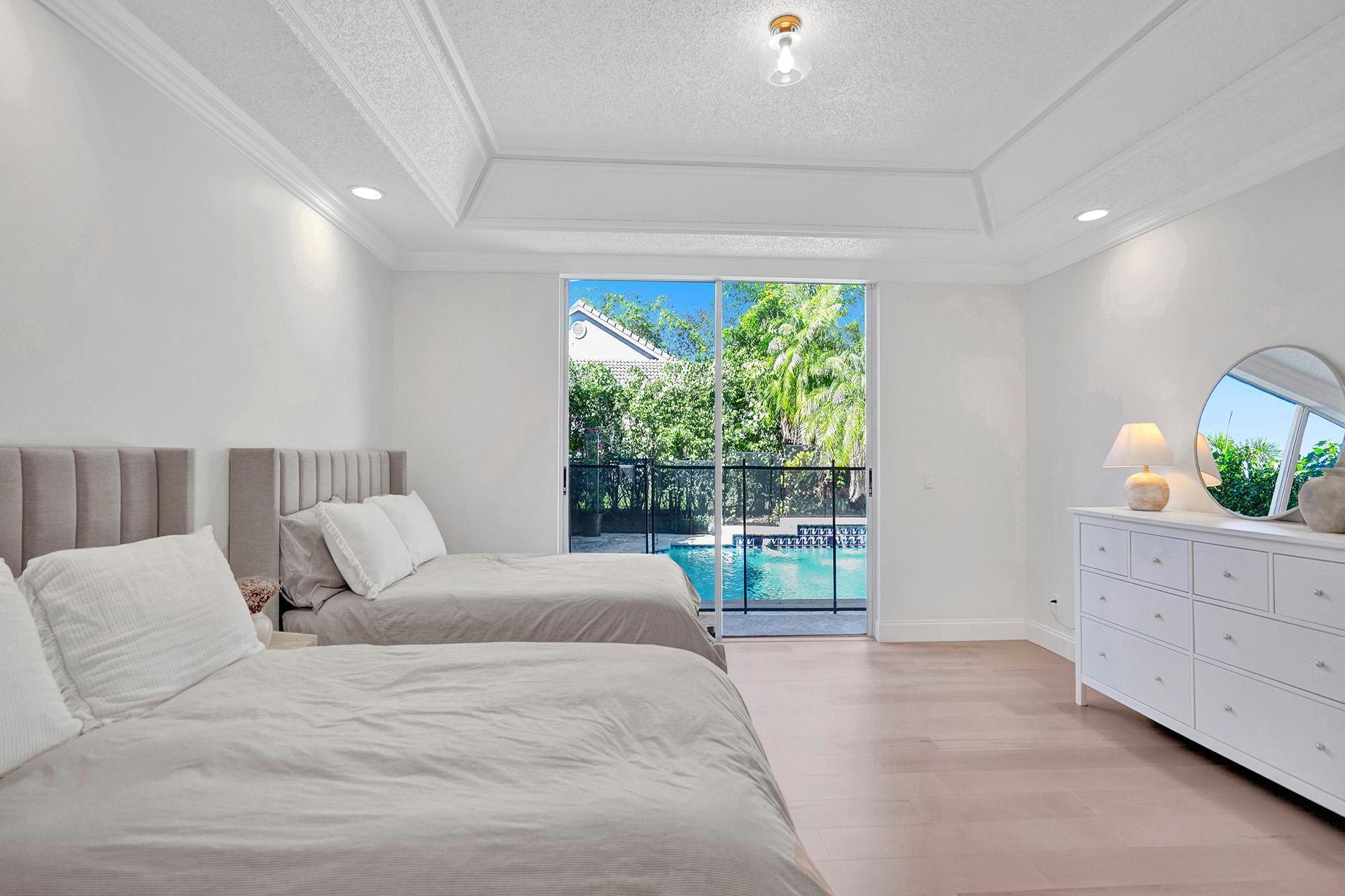 8001 NW 66th Terrace