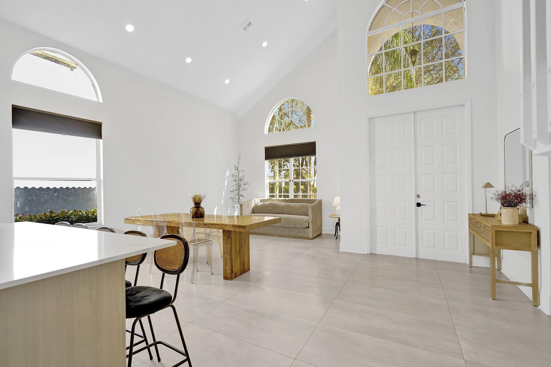 8001 NW 66th Terrace