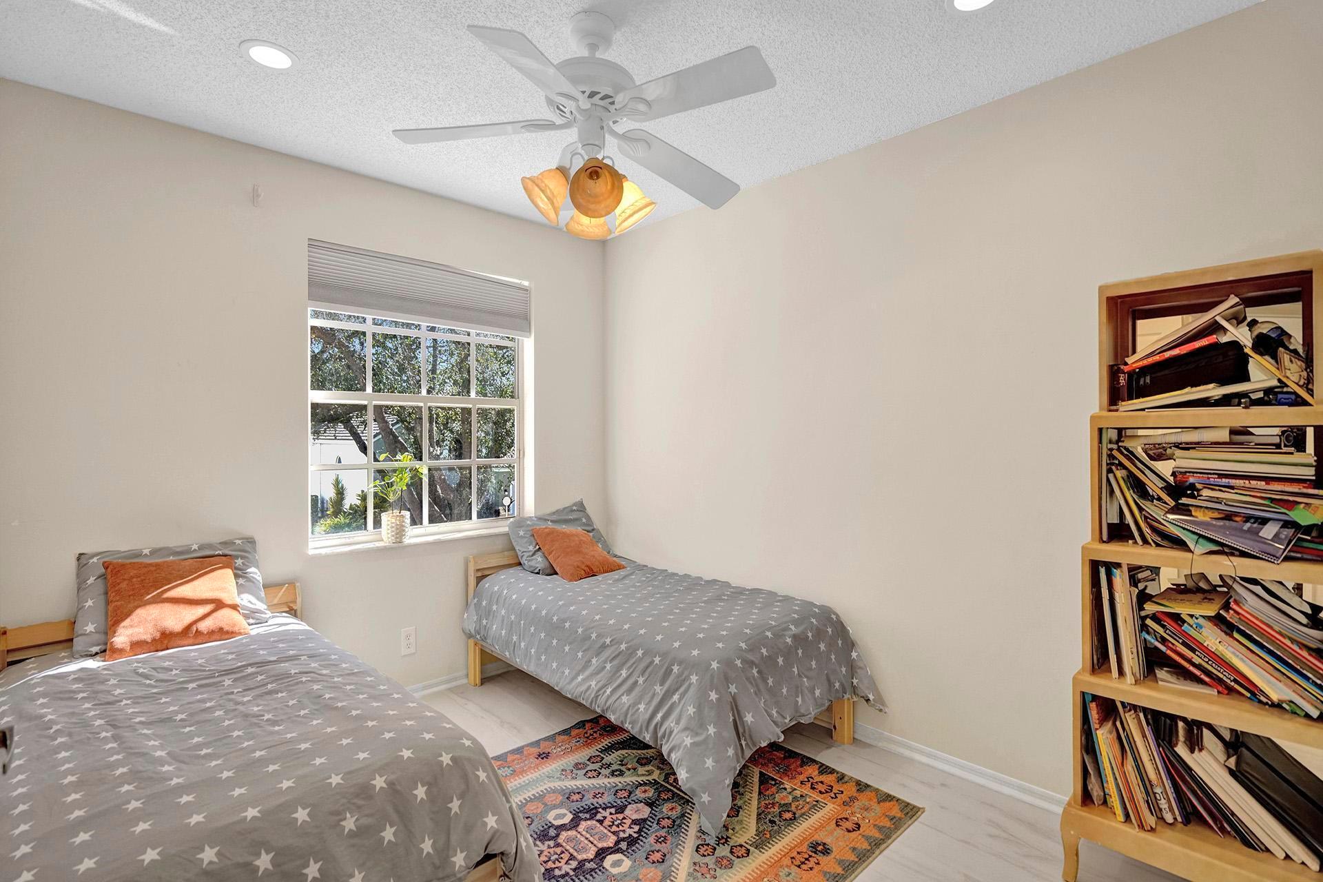 8001 NW 66th Terrace