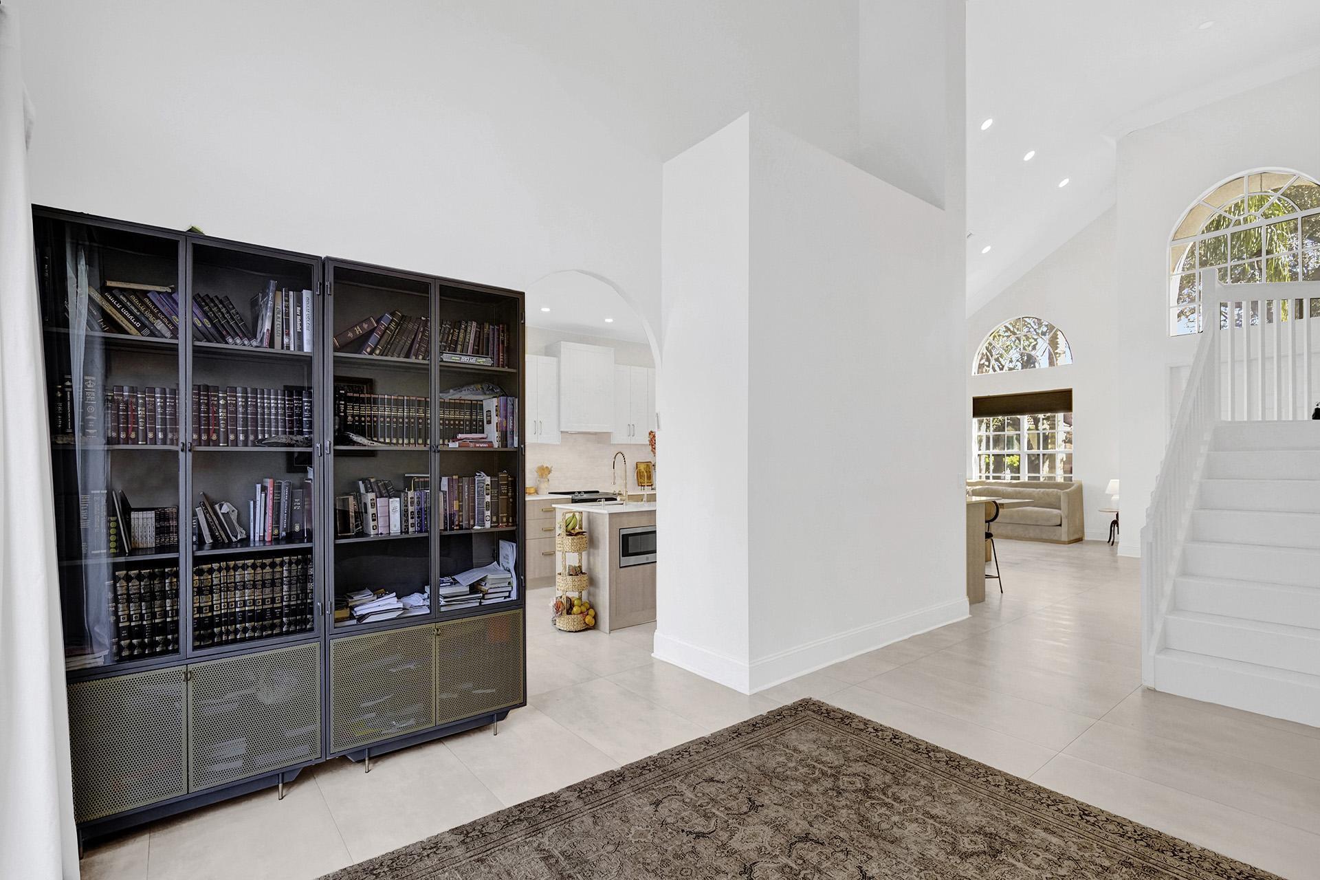 8001 NW 66th Terrace