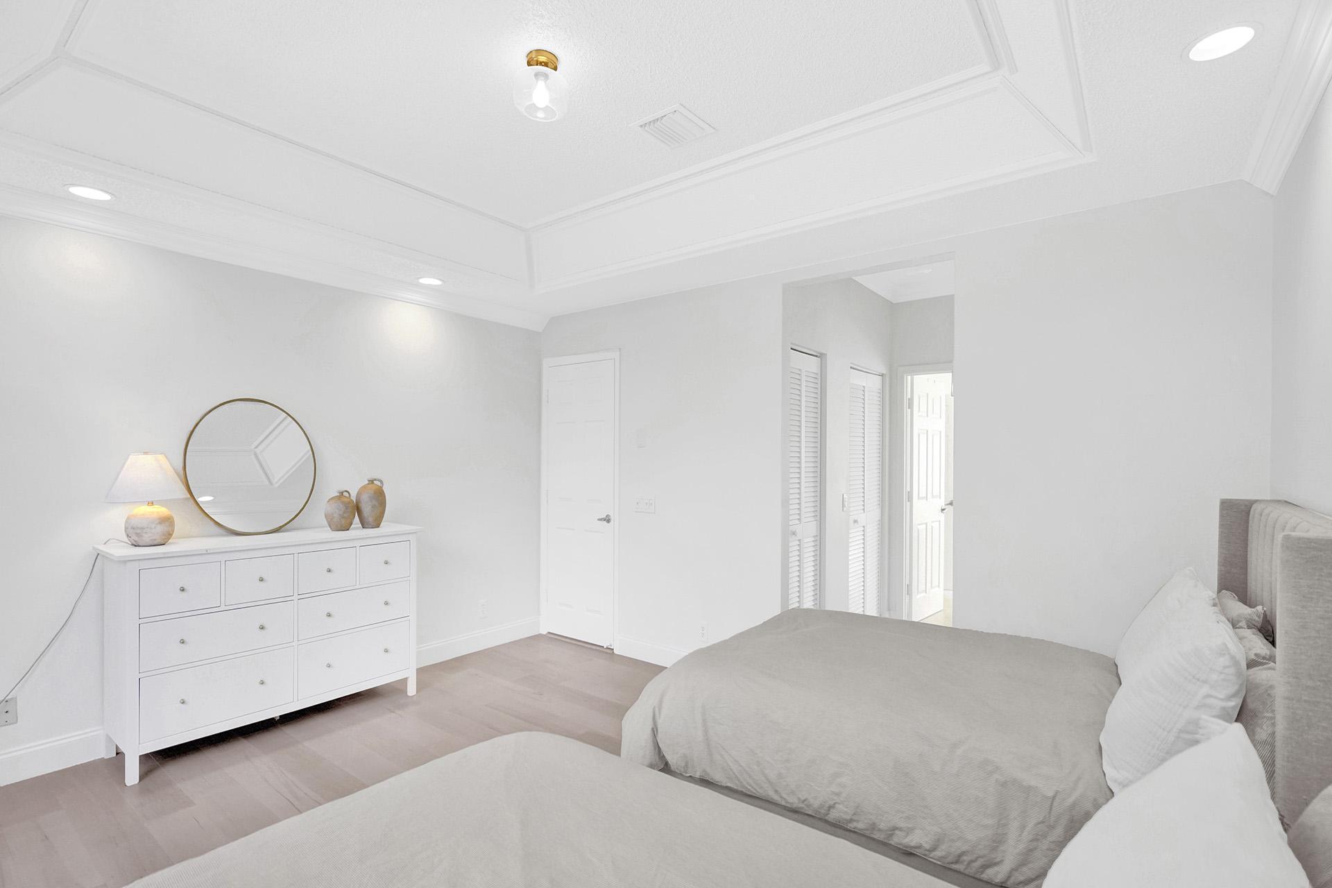 8001 NW 66th Terrace