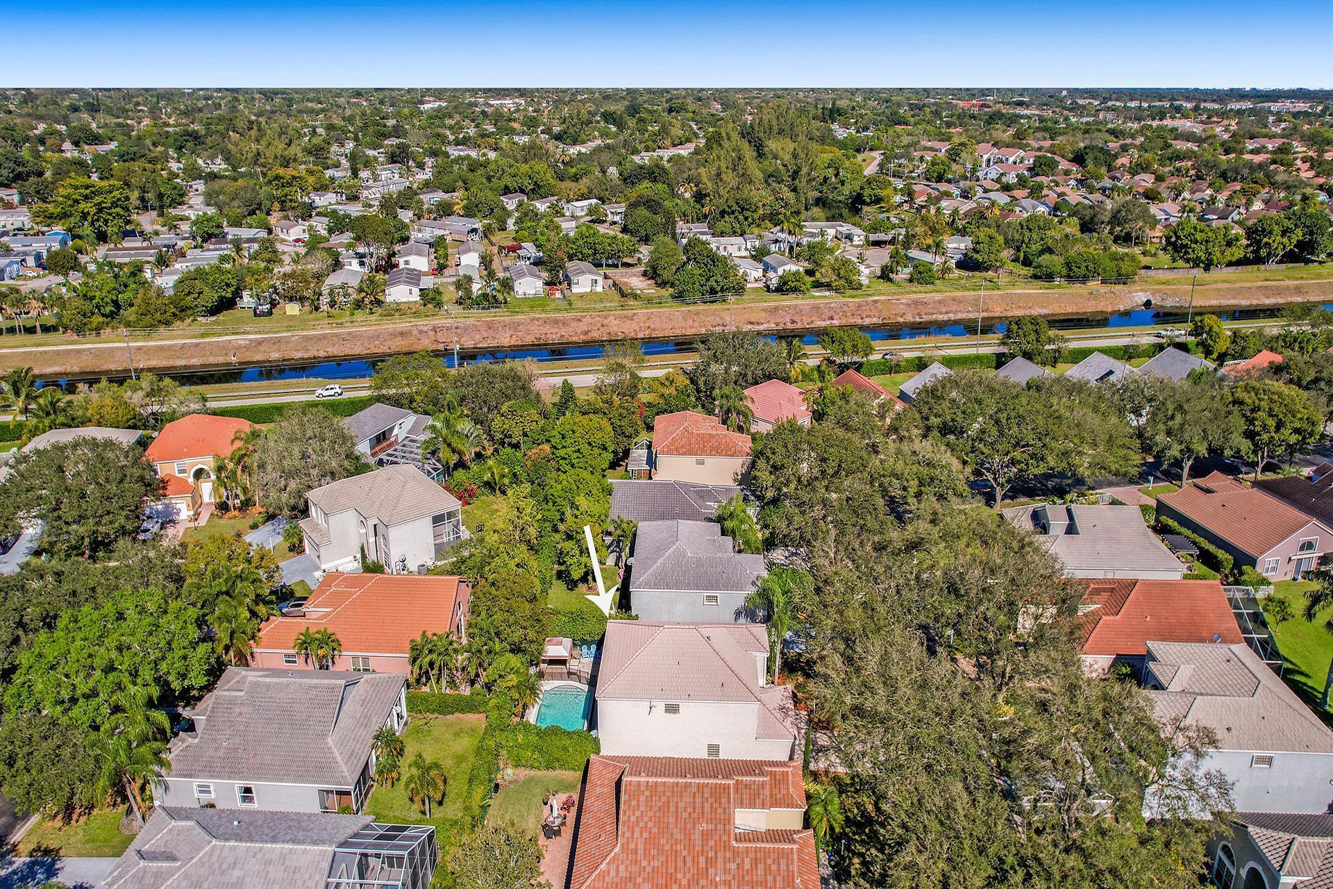 8001 NW 66th Terrace