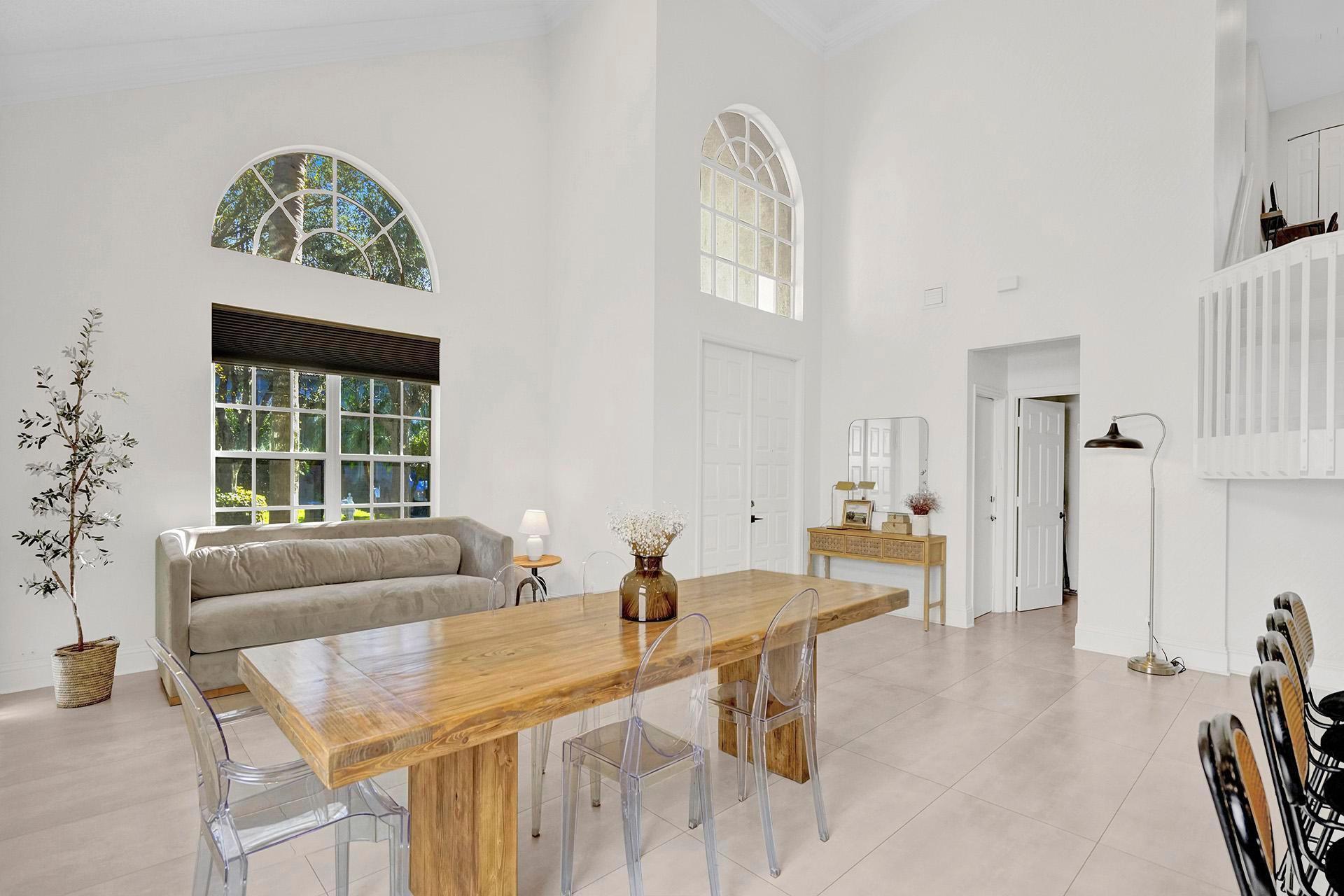 8001 NW 66th Terrace