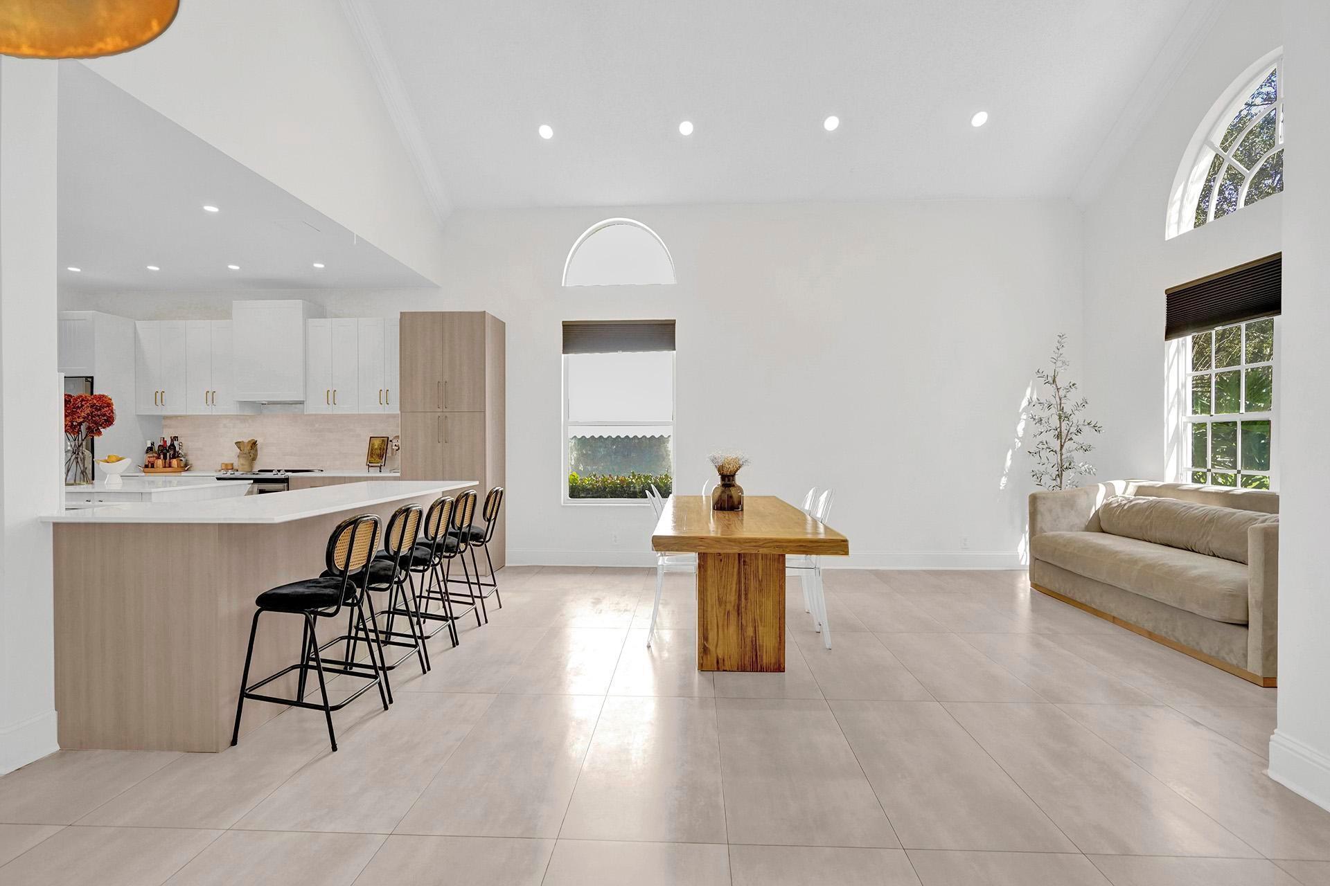 8001 NW 66th Terrace