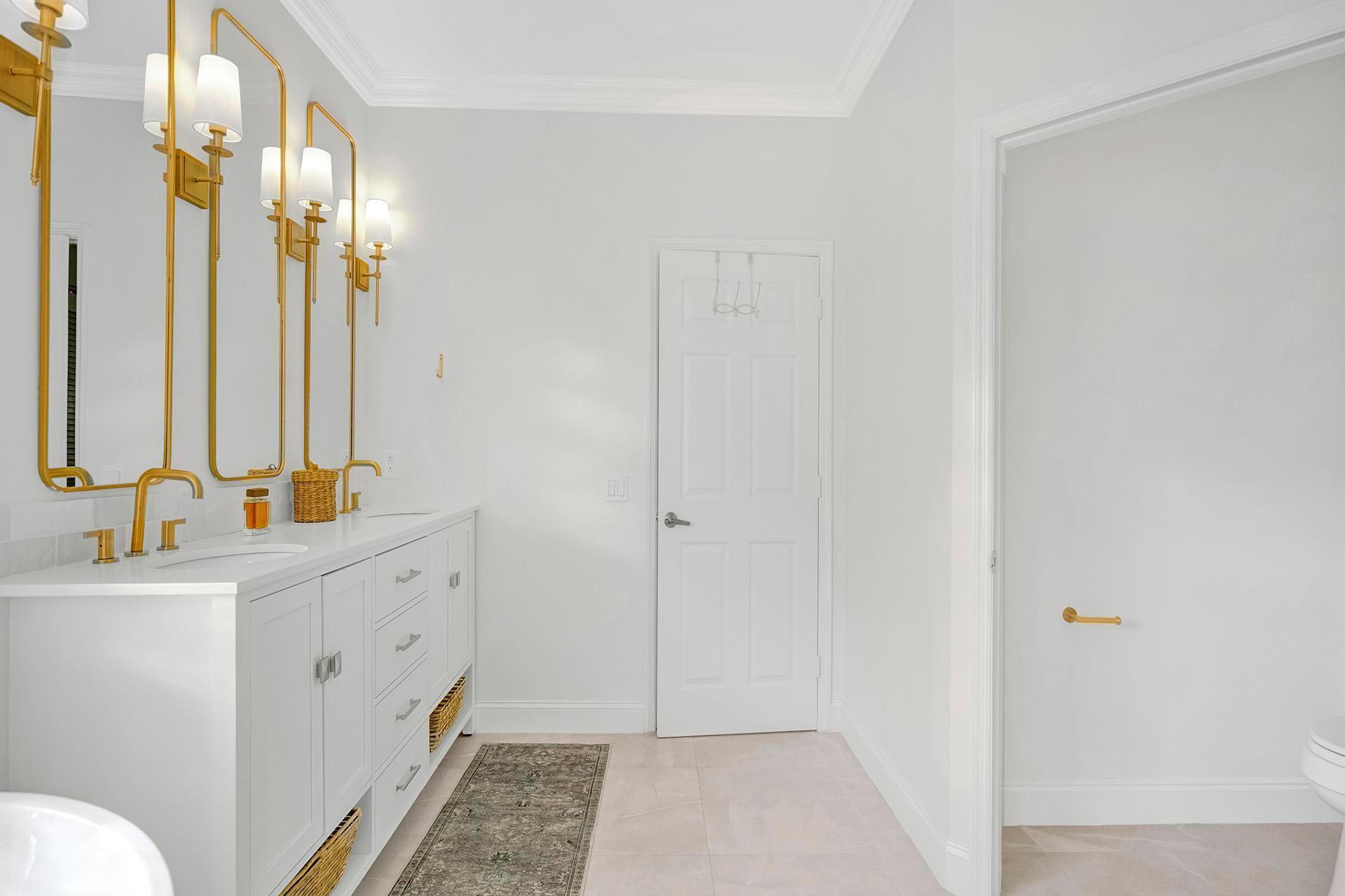 8001 NW 66th Terrace