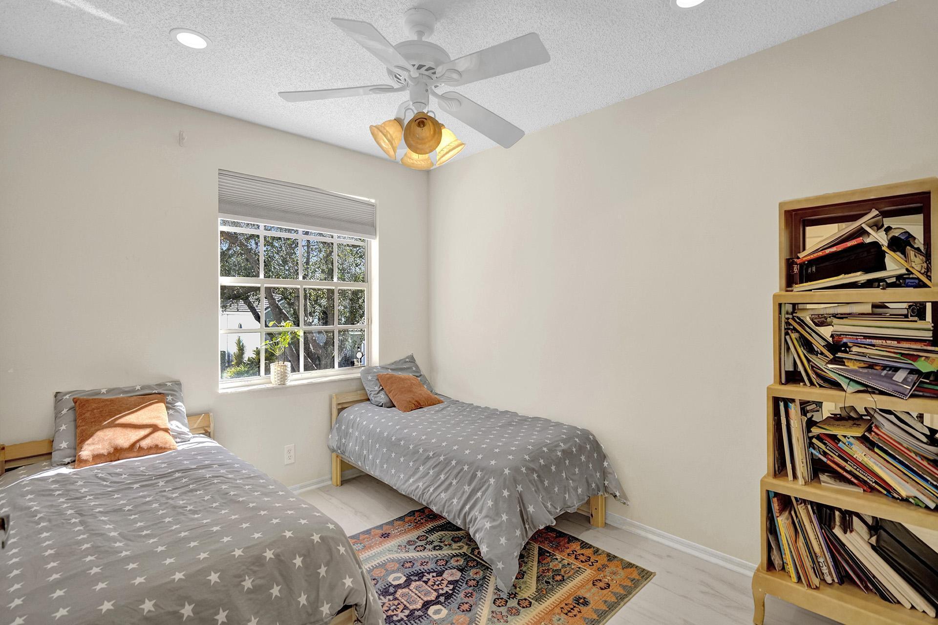 8001 NW 66th Terrace