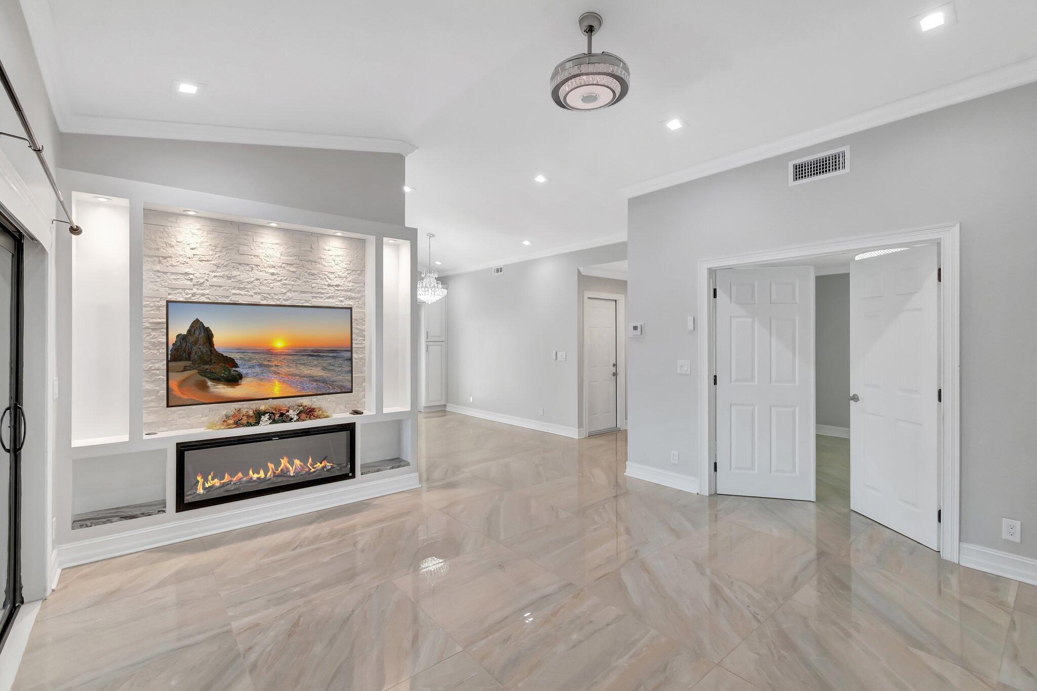 3 Independence Court