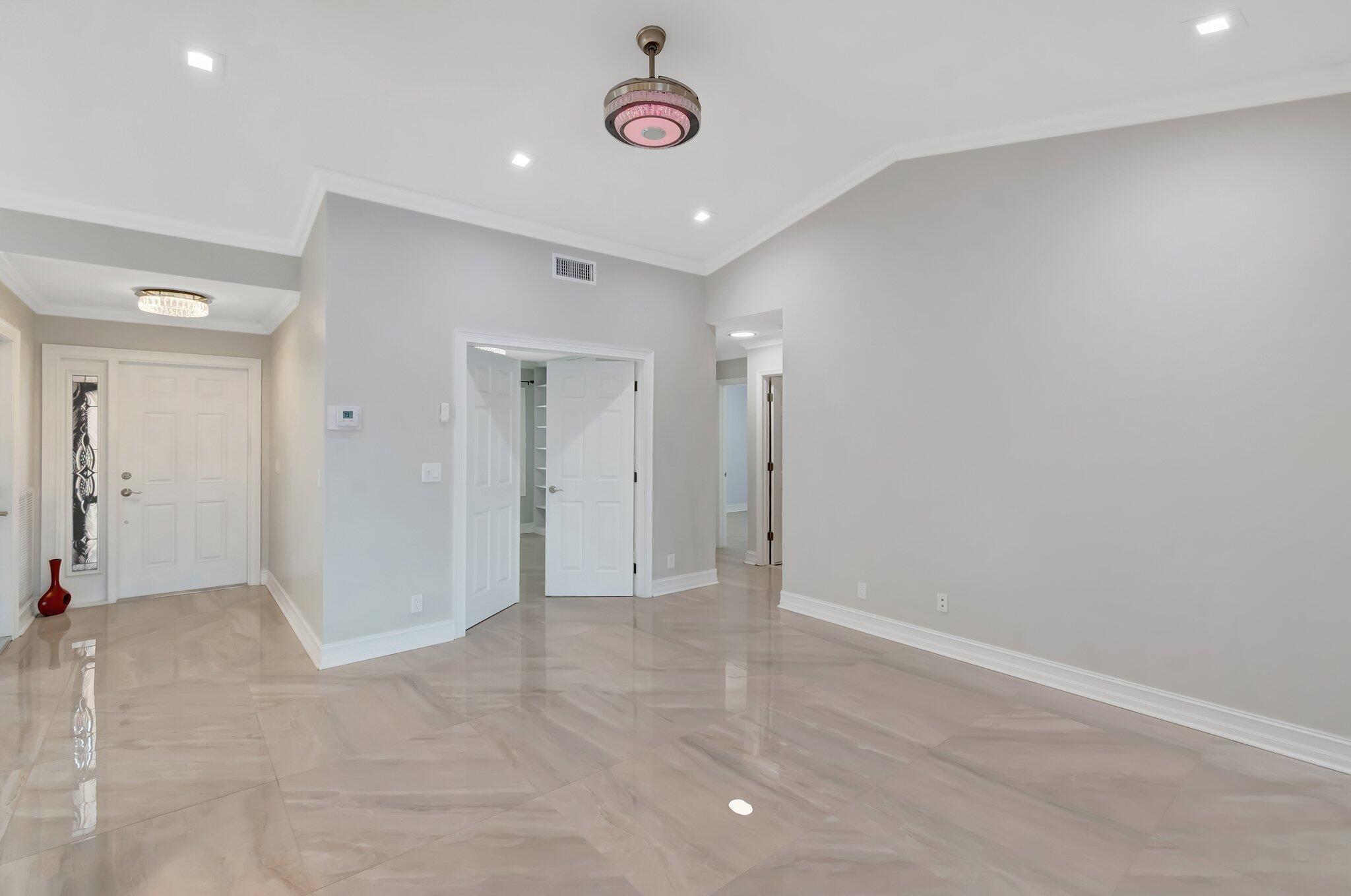 3 Independence Court