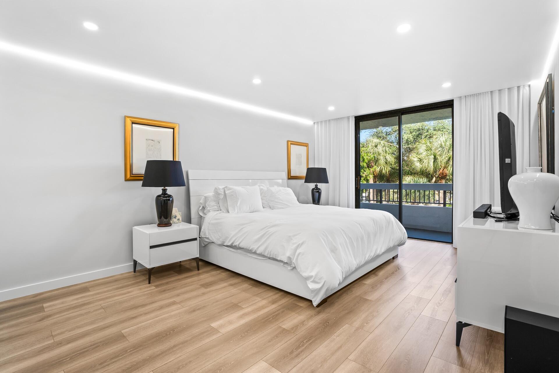 23200 Camino Del Mar 302