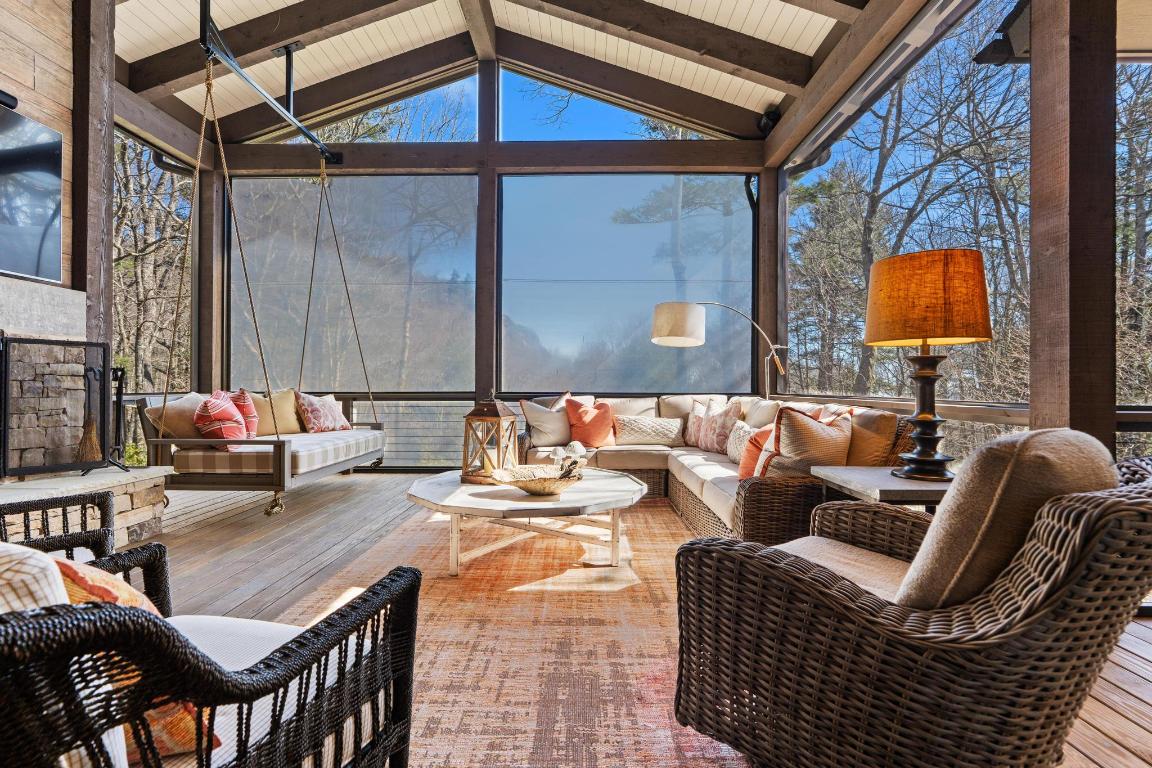 632 Garnet Rock Trail