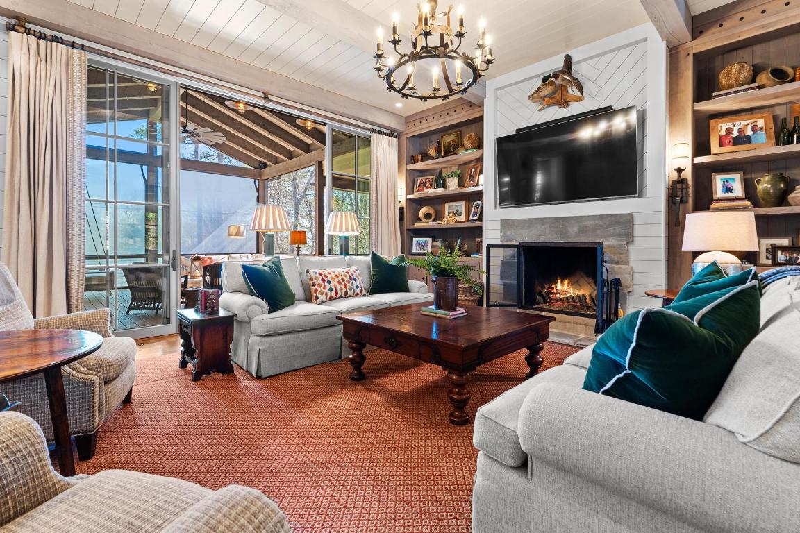 632 Garnet Rock Trail