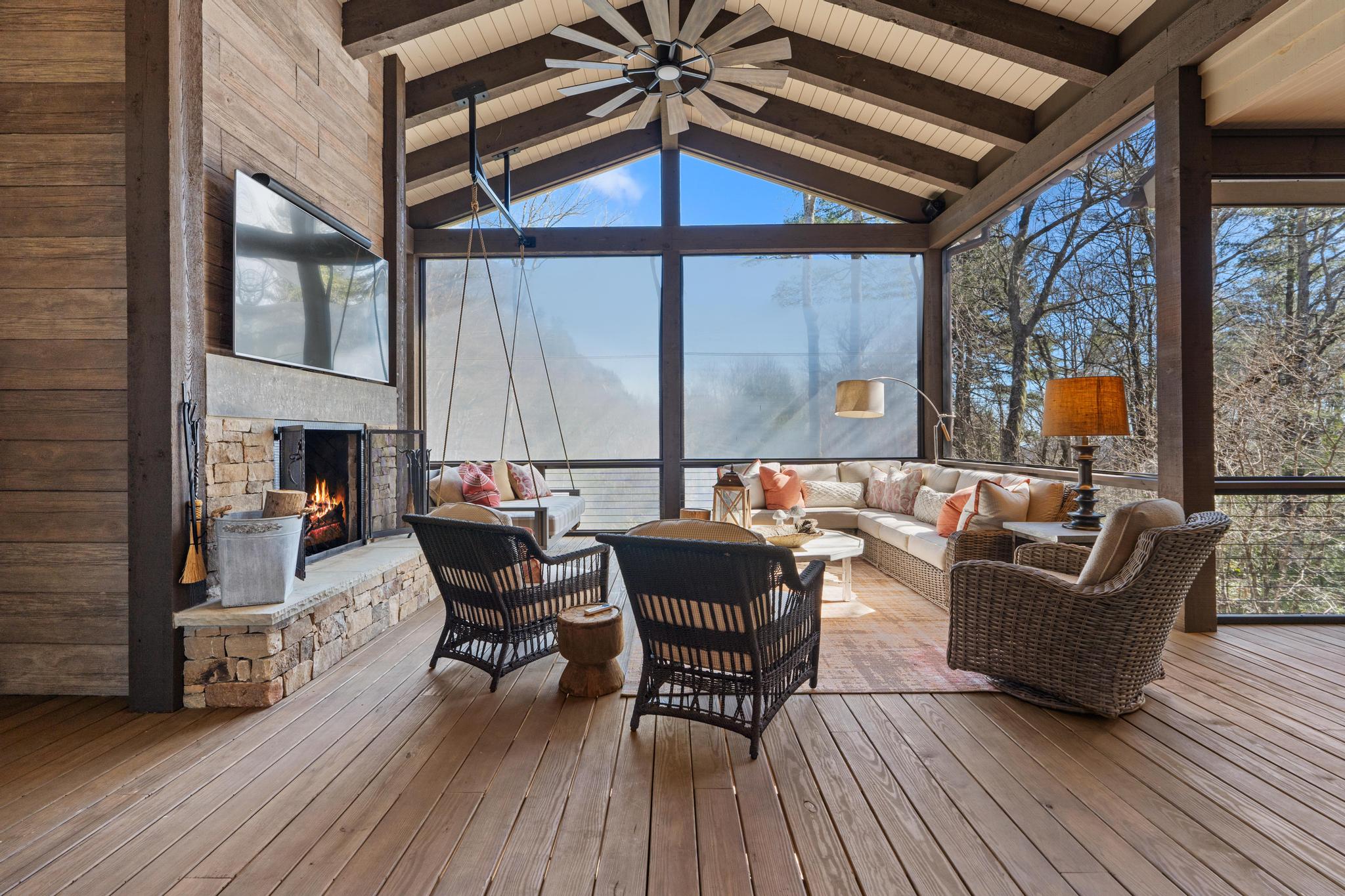 632 Garnet Rock Trail