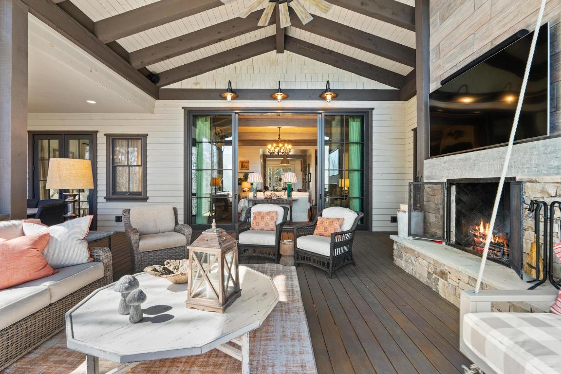 632 Garnet Rock Trail